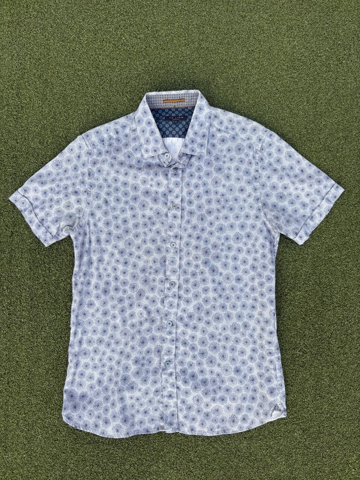 Ted Baker Ted Baker Short Sleeve Button Down Size US M / EU 48-50 / 2 - 1 Thumbnail