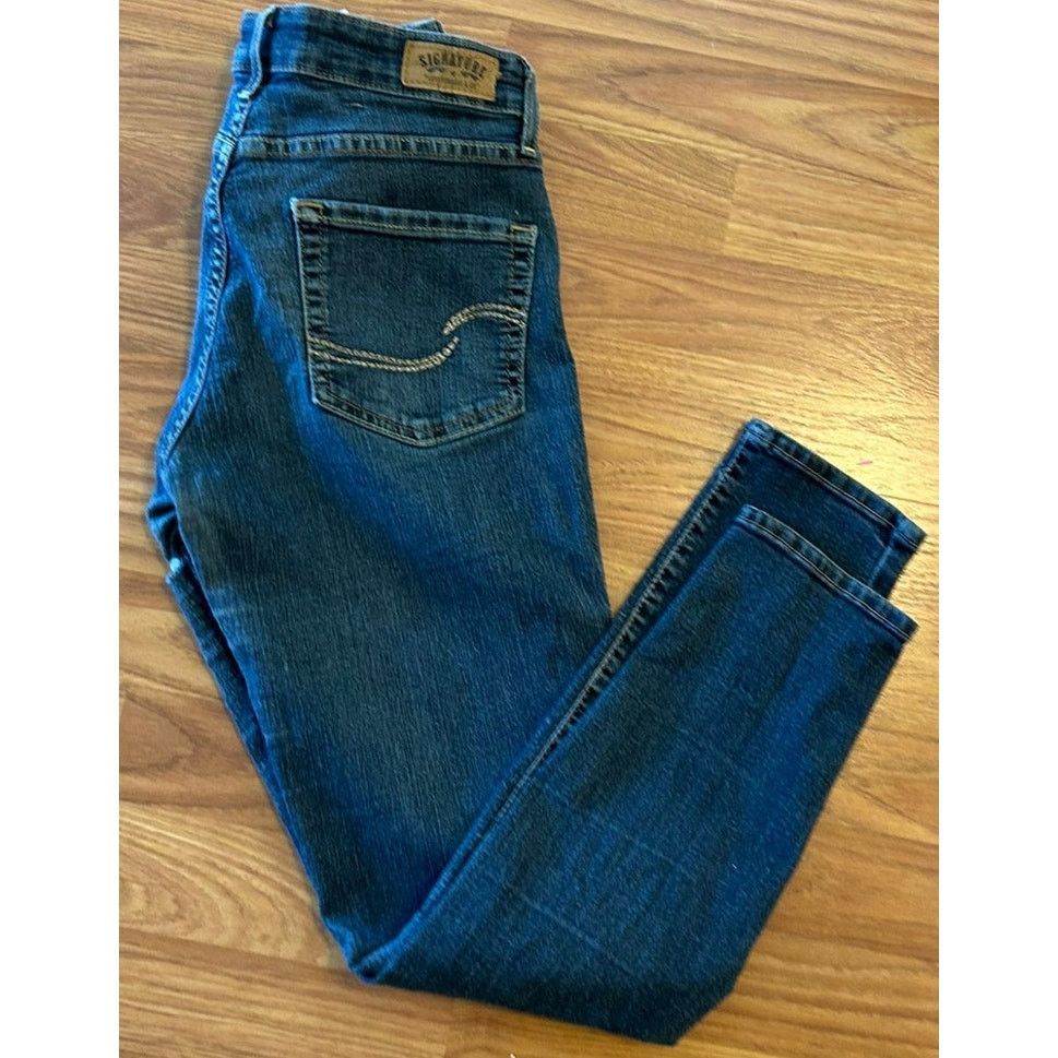 Levi's Signature Levi Strauss & Co. Blue Jeans - Size 4 Medium Size 27" / US 4 / IT 40 - 2 Thumbnail