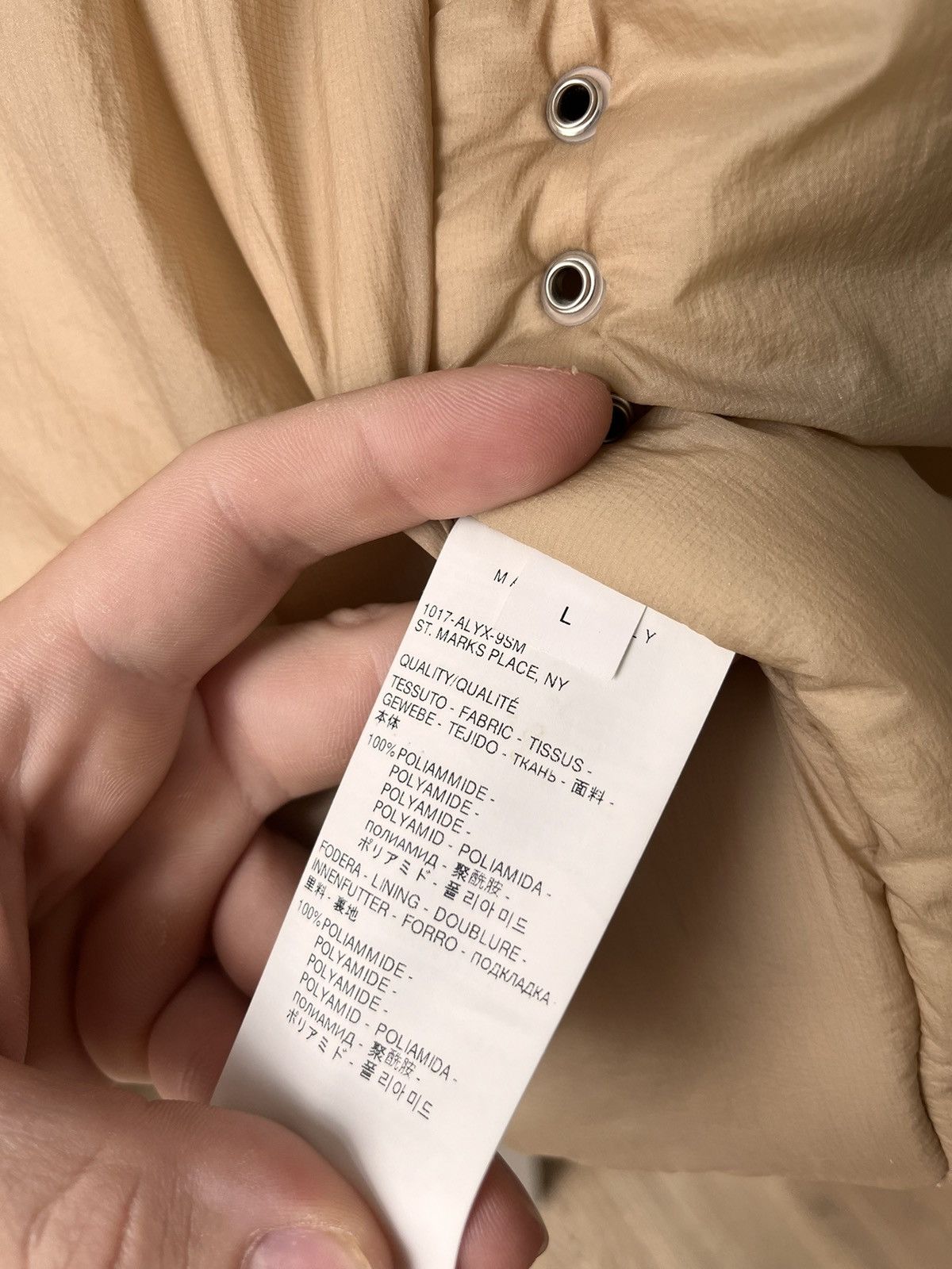 1017 ALYX 9SM 1017 ALYX 9SM Cropped Beige Padded Vest – Wide Large Fit Size US L / EU 52-54 / 3 - 8 Thumbnail
