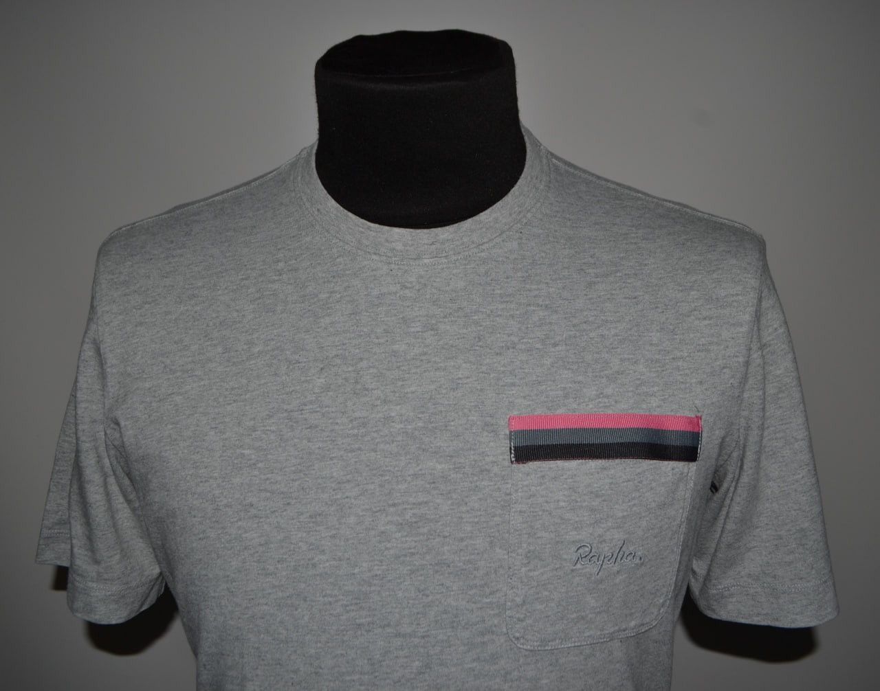 Rapha Rapha LOGO POCKET T-shirt Gray Size L Size US L / EU 52-54 / 3 - 2 Thumbnail