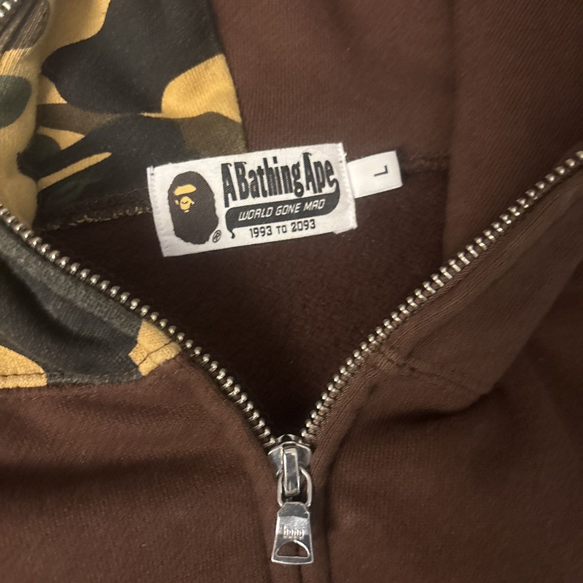Bape BAPE 1st Camo White Tiger Full Zip Hoodie 'Brown' Size US L / EU 52-54 / 3 - 6 Thumbnail