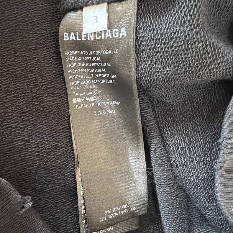 Balenciaga Balenciaga Color Block Letter Logo Printed Coca-Cola Label Size US L / EU 52-54 / 3 - 5 Thumbnail
