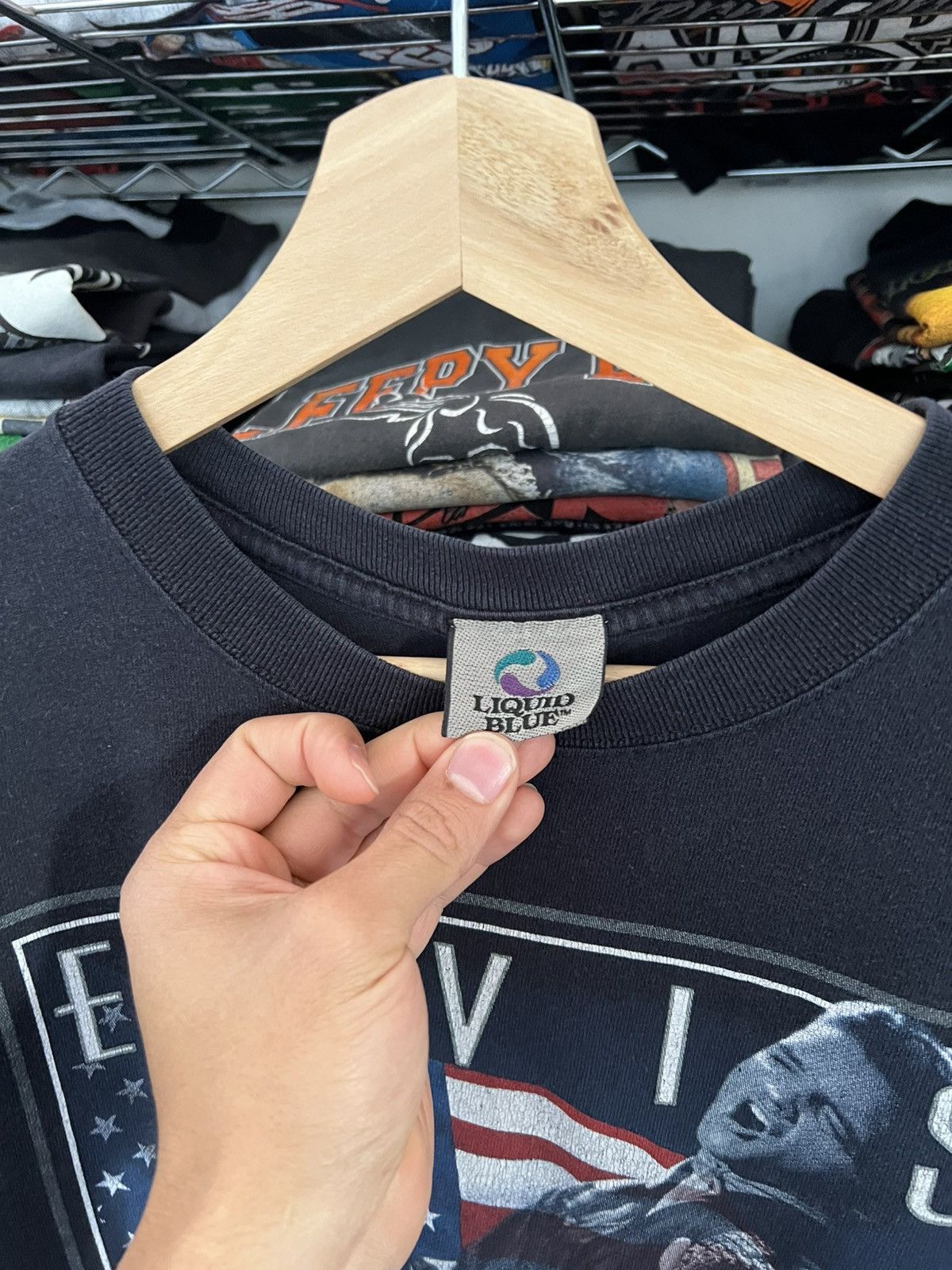 Band Tees 2000s Elvis Presley USA Flag Car Liquid Blue Tee Size US L / EU 52-54 / 3 - 4 Thumbnail