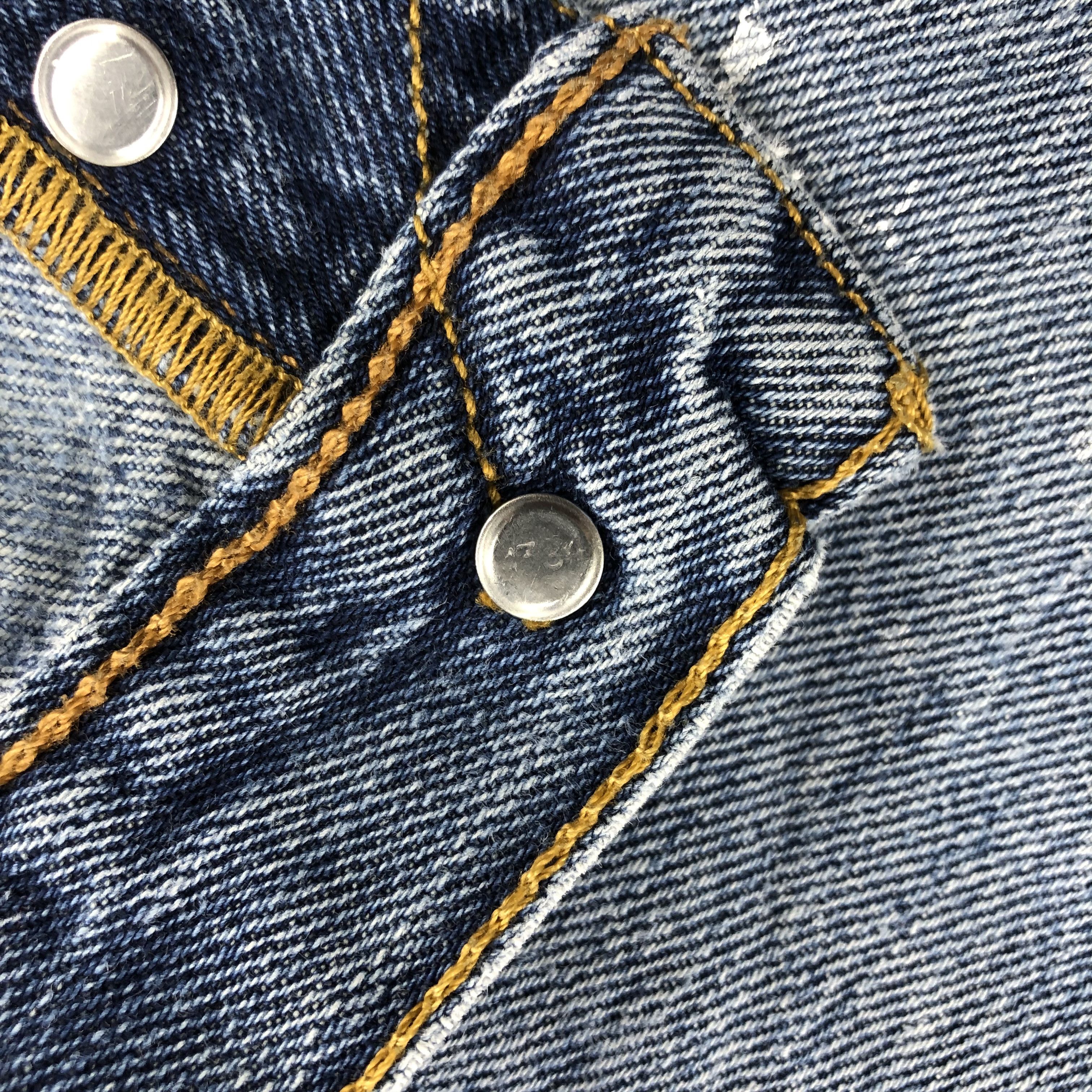 Levi's Vintage Blue Wash Levis 501 Jeans-J1988 Size US 37 - 14 Thumbnail