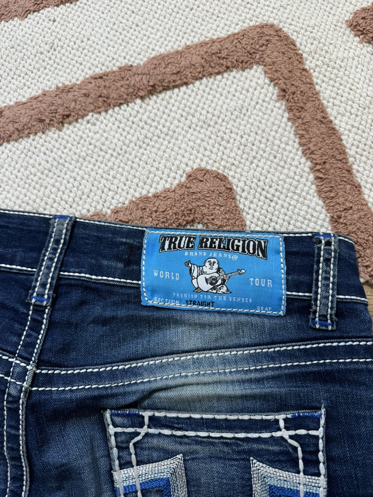 True Religion VINTAGE TRUE RELIGION DENIM CONTRAST STITCH SHORTS Size 27" / US 4 / IT 40 - 4 Thumbnail
