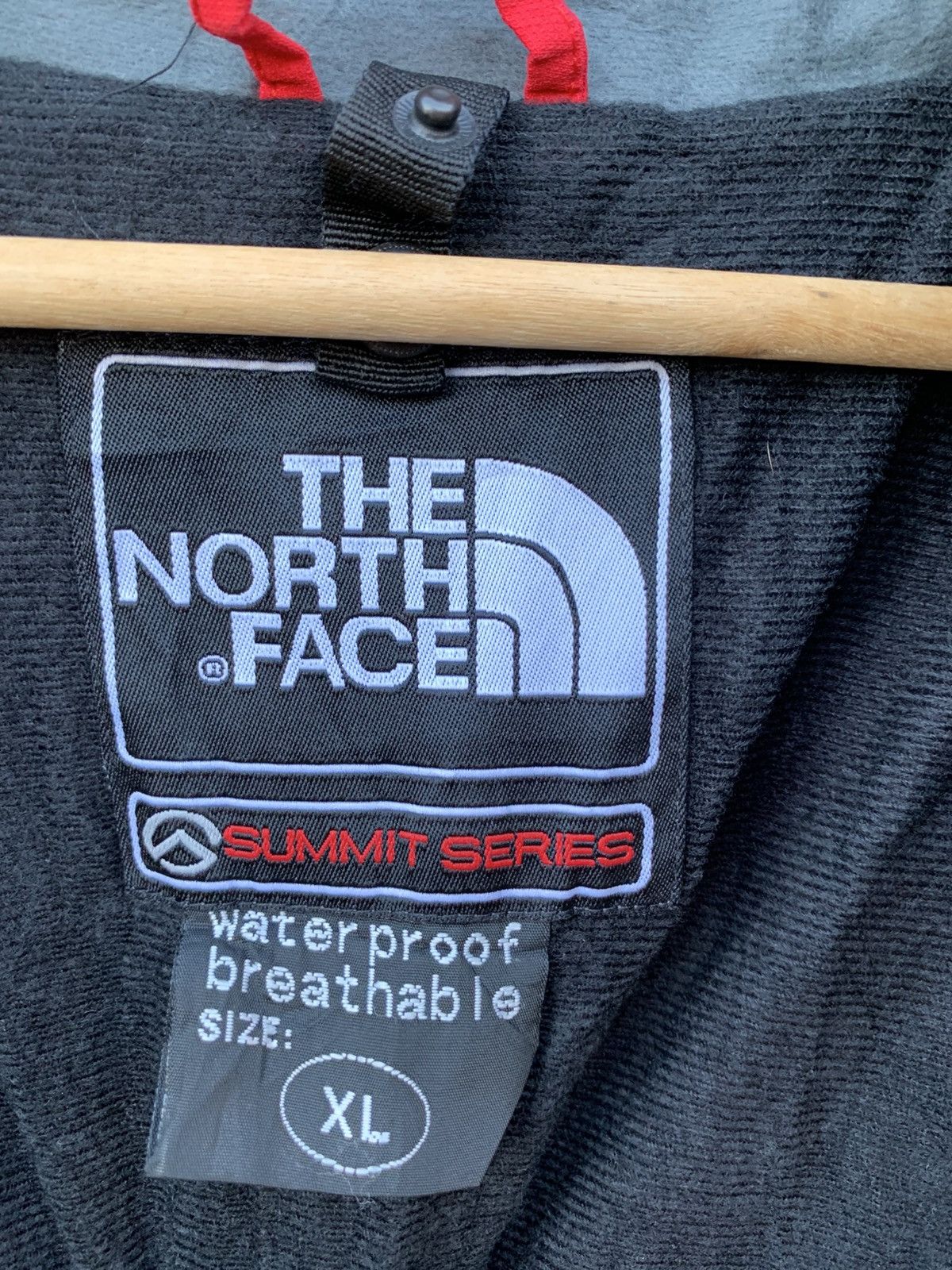 The North Face Vintage The North Face Summit Series Waterproof Jacket Size US XL / EU 56 / 4 - 17 Thumbnail