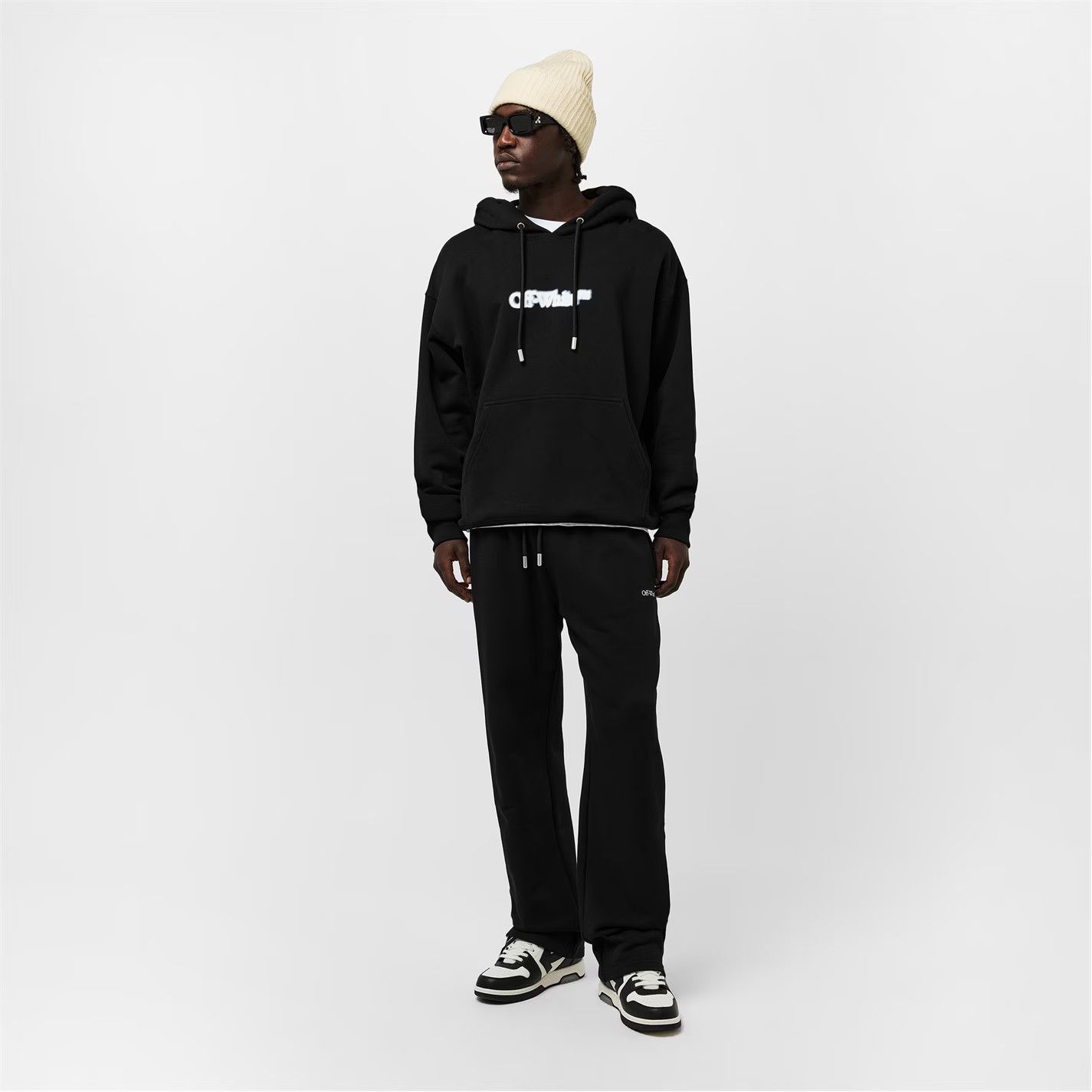Off-White o1g2r1mq0226 Skate Pull Over Hoodie In Black Size US S / EU 44-46 / 1 - 3 Thumbnail