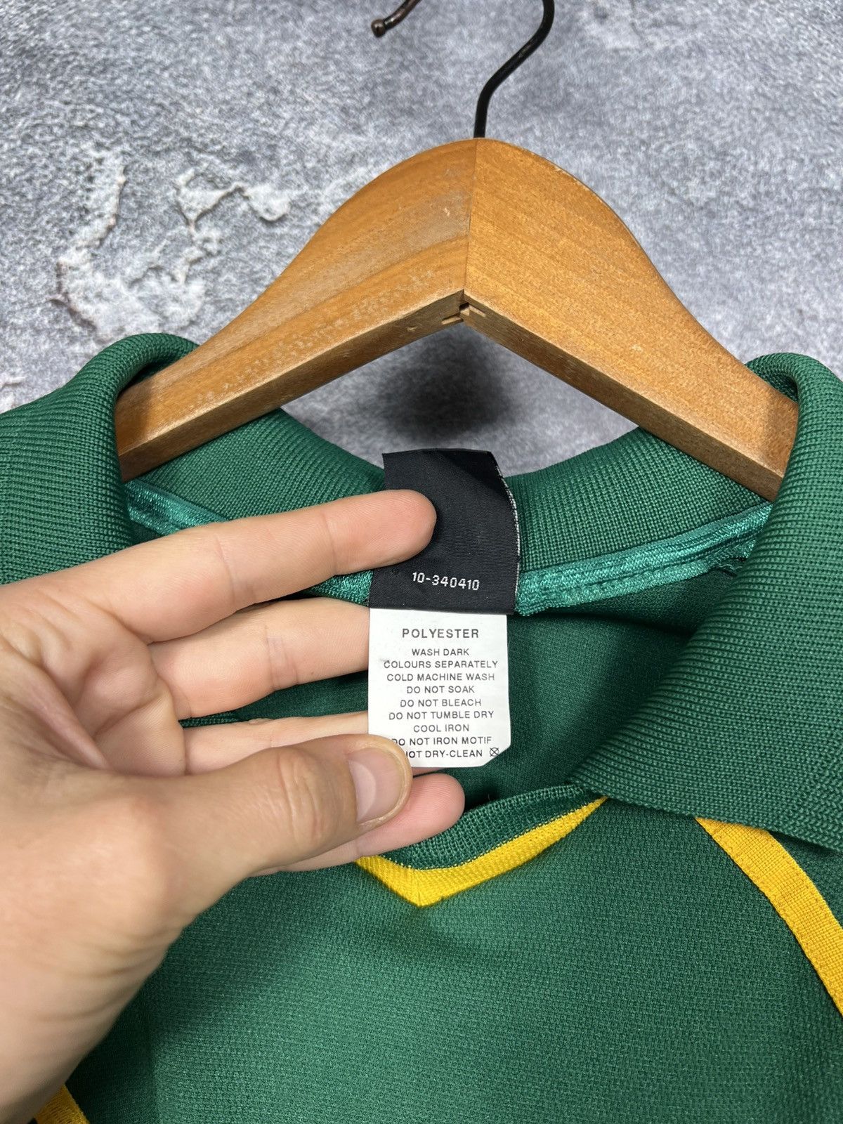 Adidas Vintage 2001 Adidas Australia Boys 10 Jersey T-shirt Size US XS / EU 42 / 0 - 6 Thumbnail
