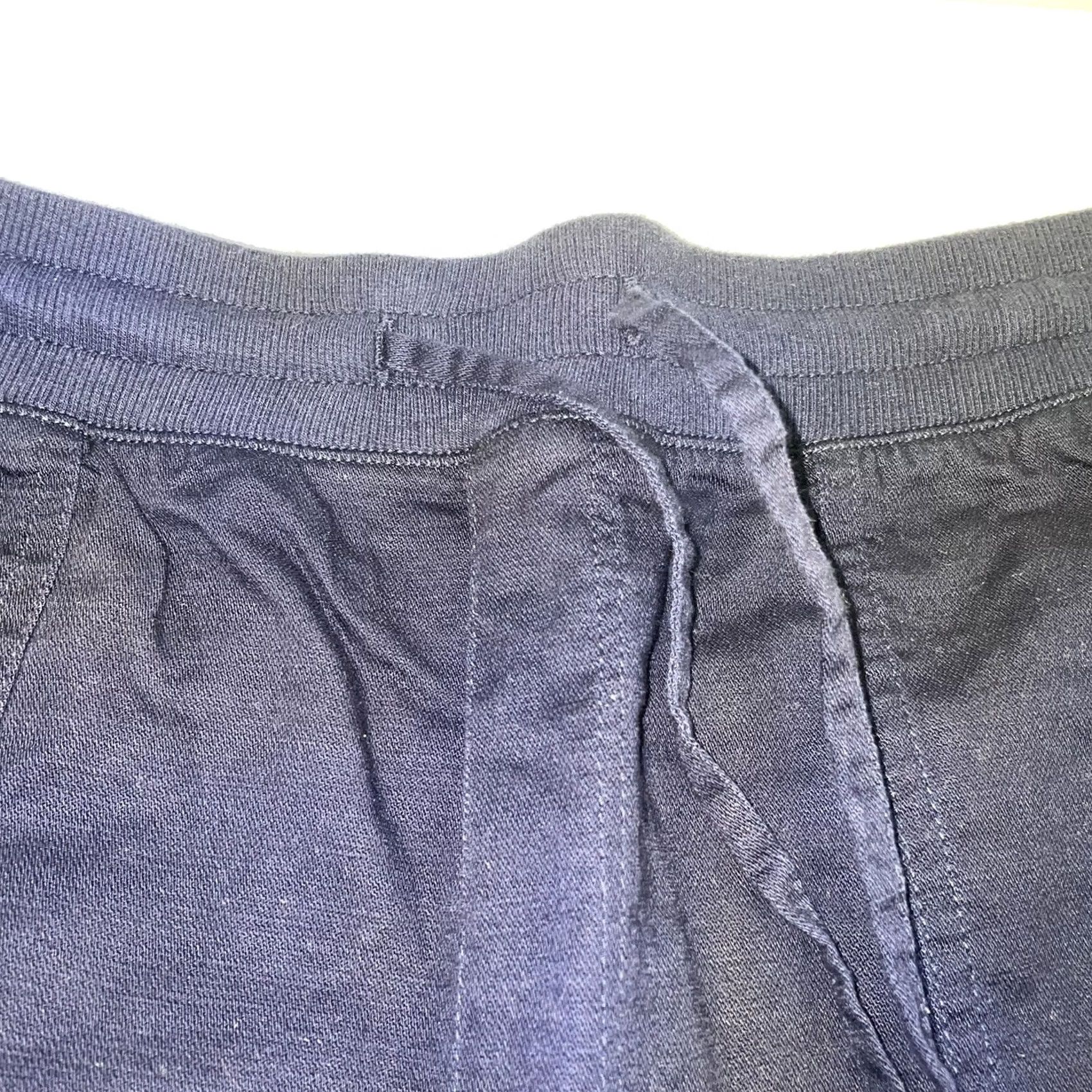 Gap NWT Gap Women's Utility Shorts Pull-On Navy Blue Small RN#54023 Waist 30” Navy Blue Size 28" / US 6 / IT 42 - 6 Thumbnail