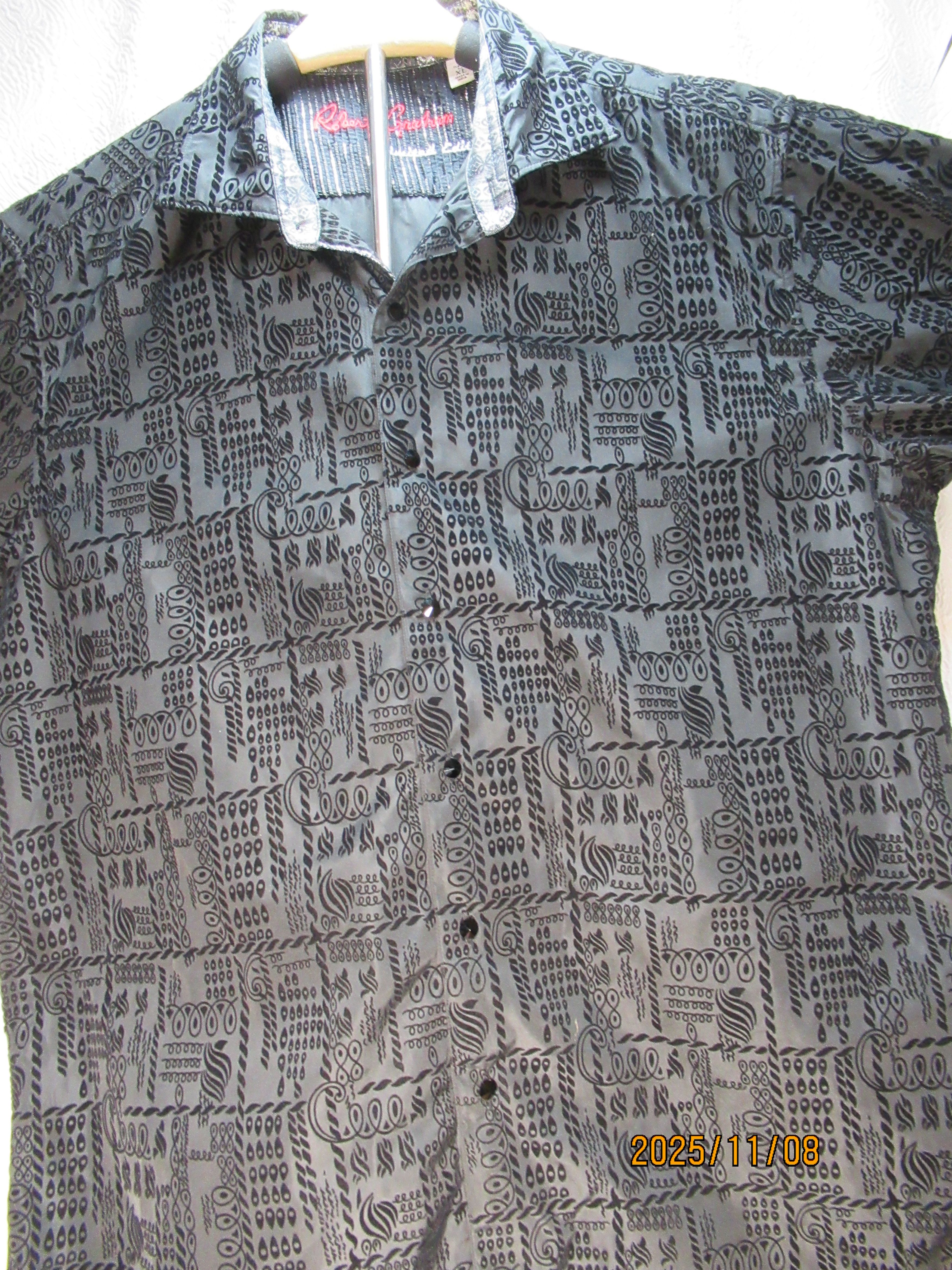 Robert Graham Limited Edition Size US L / EU 52-54 / 3 - 1 Thumbnail