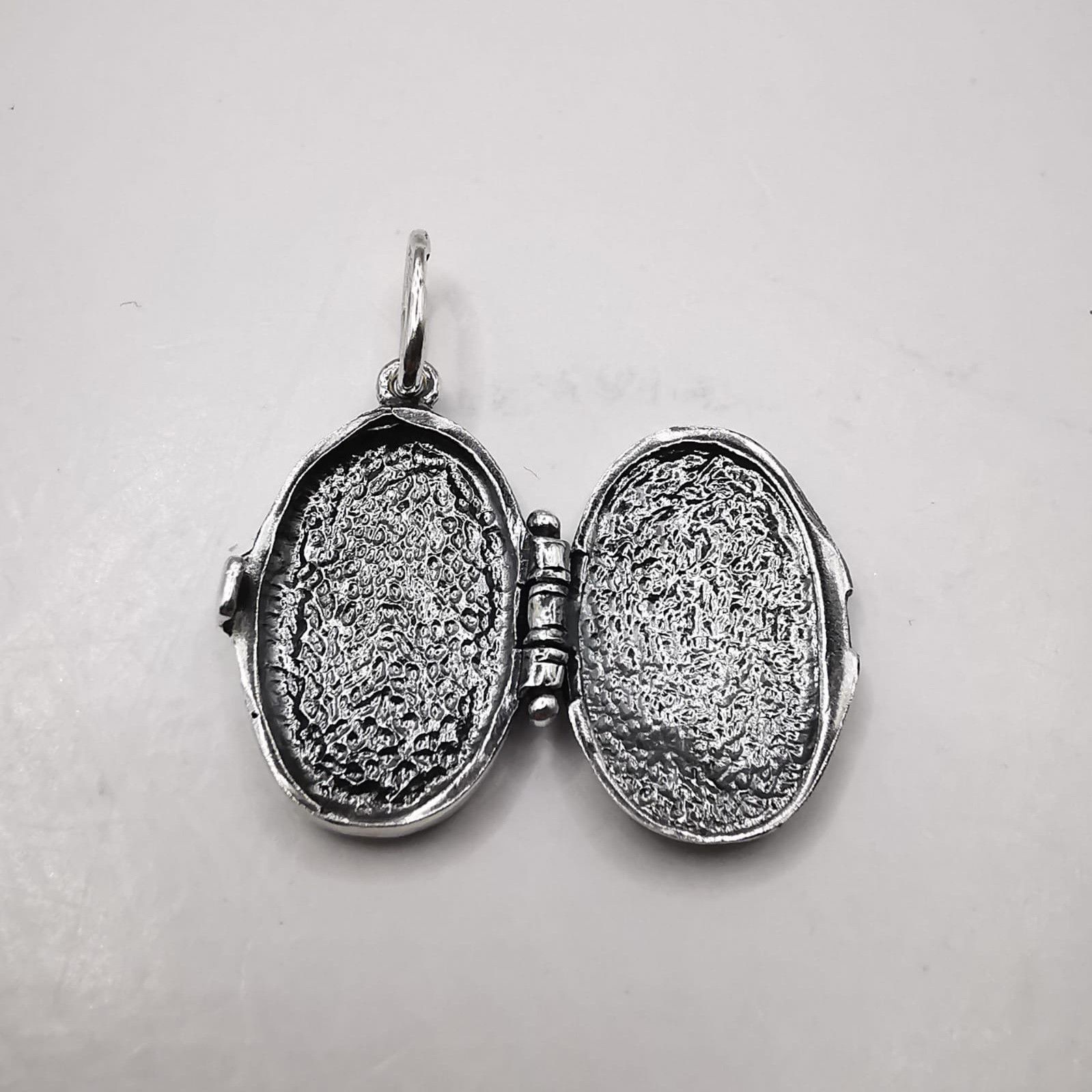 Sterling Silver Vintage Pendant "Reliquary Face of Jesus 925 silver 3,42g Size ONE SIZE - 7 Thumbnail