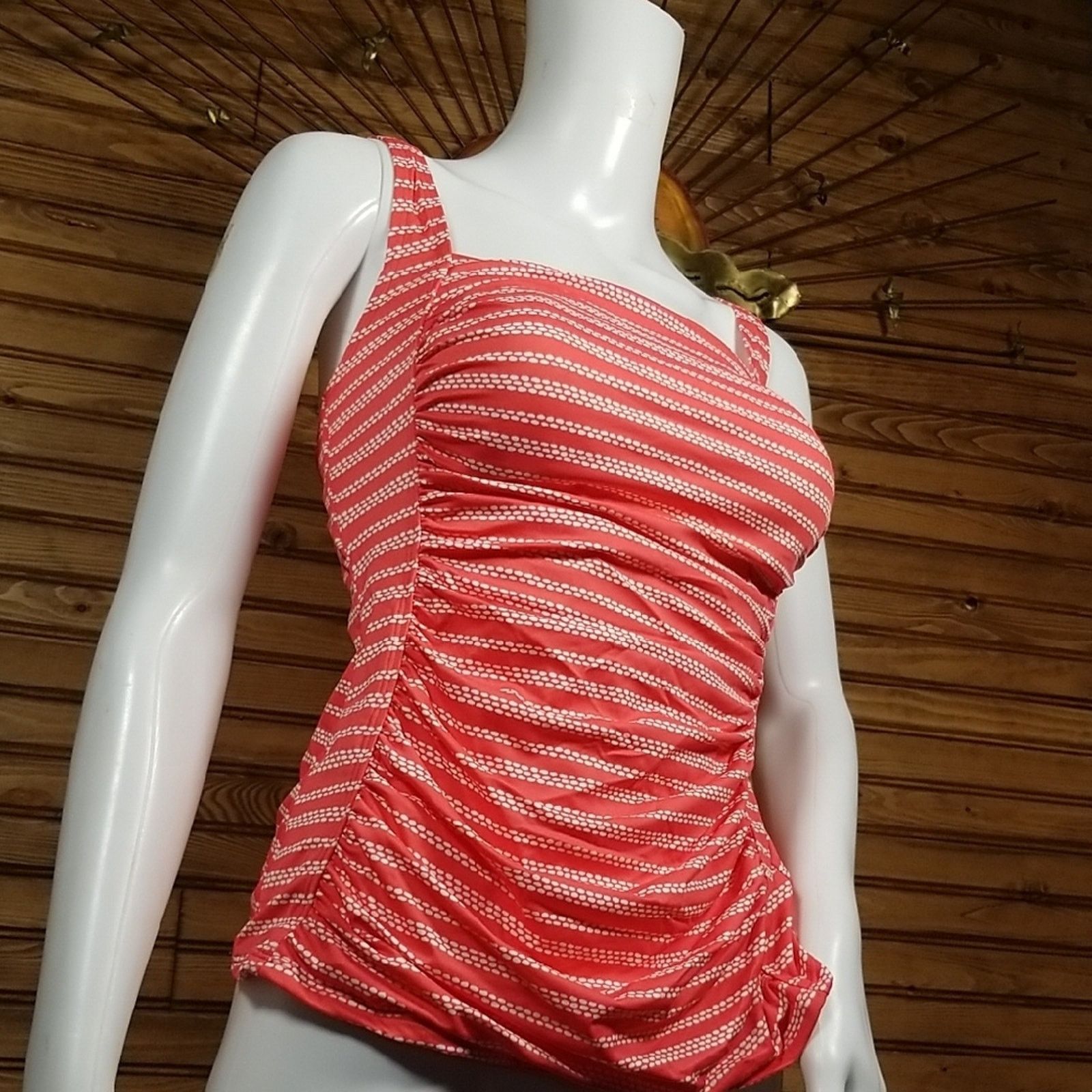 L.L. Bean L.L. Bean Pink Ruched Swim Suit Tankini Top Size 10 Size L / US 10 / IT 46 - 5 Thumbnail