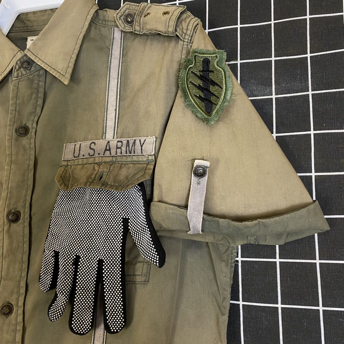 Buzz Rickson's 🇯🇵 C.A.B CLOTHING SUN FADED US ARMY BUTTON UP SHIRT Size US L / EU 52-54 / 3 - 6 Thumbnail