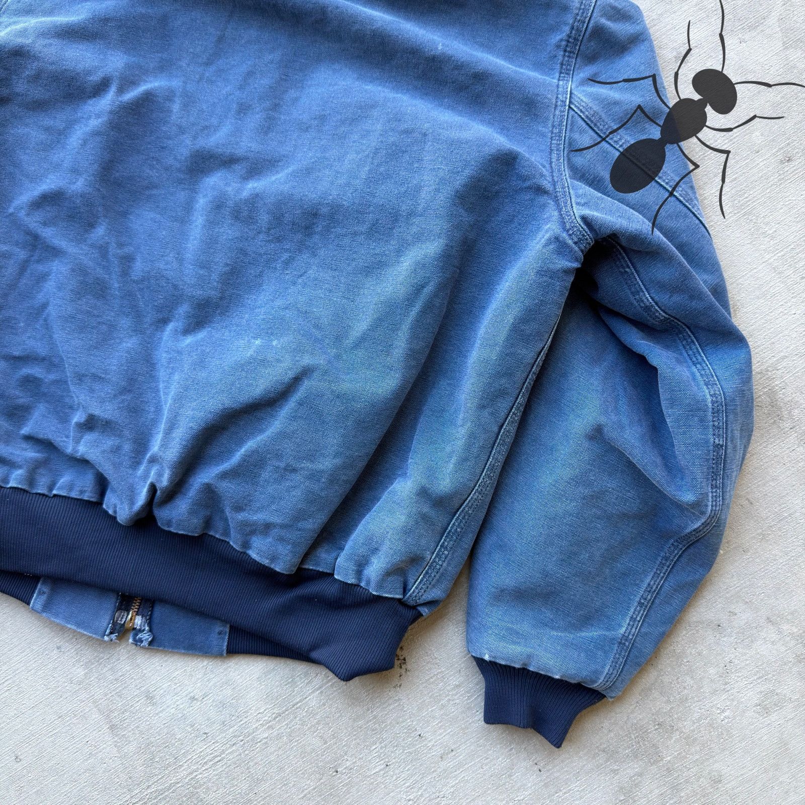 Carhartt × Vintage Vintage Carhartt J05 NVY blue hooded work wear jacket Size US L / EU 52-54 / 3 - 8 Thumbnail