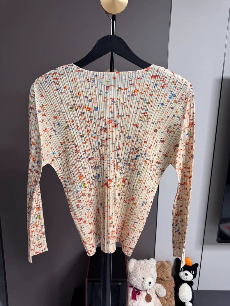 Issey Miyake issey miyake size:3 The stars have round collars and long Size XXS / US 00 / IT 34 - 2 Thumbnail