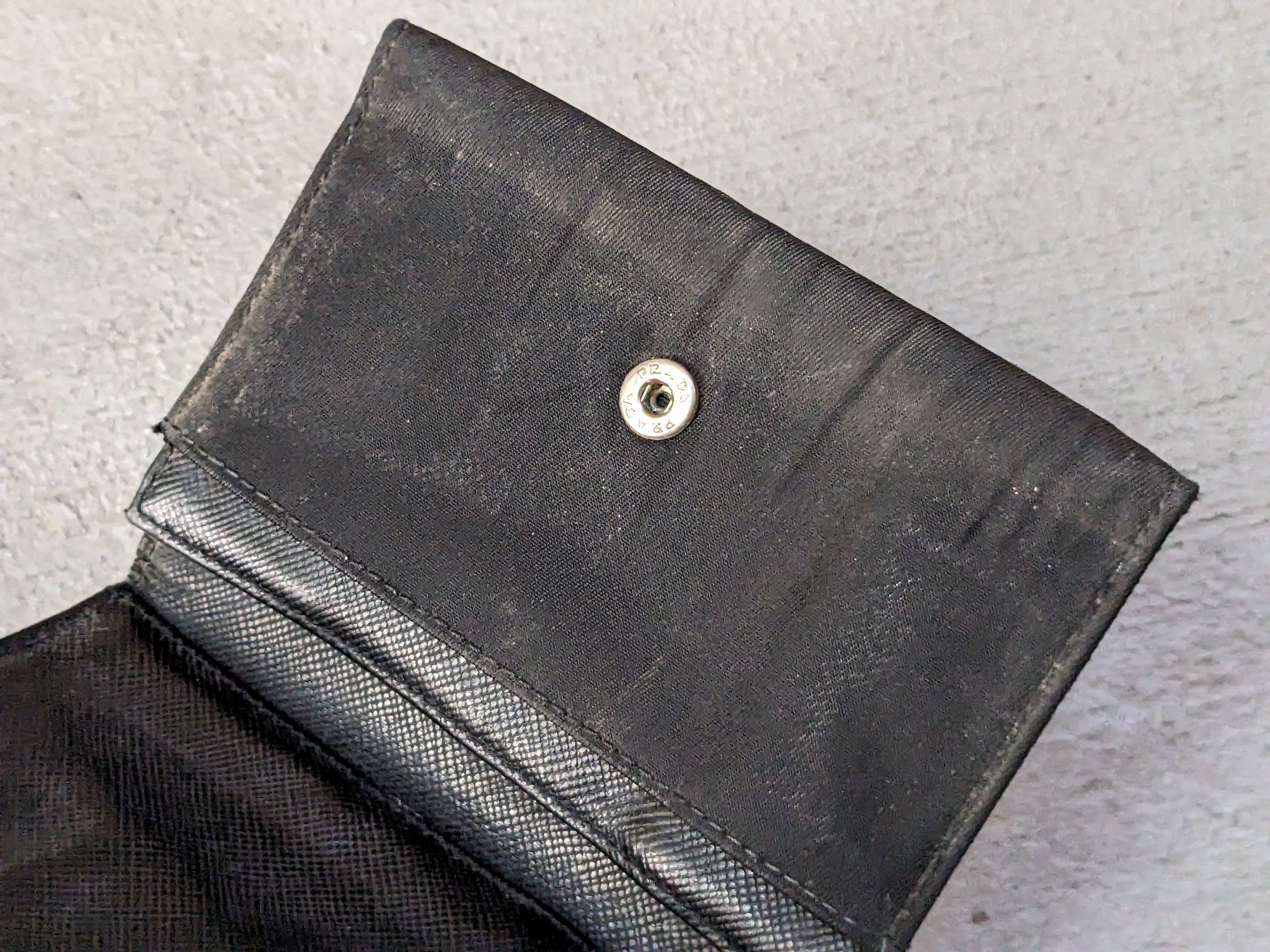 Prada Prada Wallet Black Nylon Leather Bifold Cardholder Italy Y2K Size ONE SIZE - 10 Thumbnail