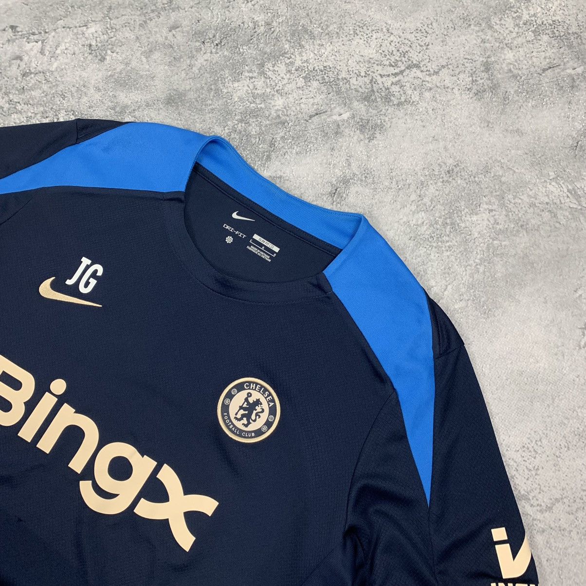 Nike Nike Chelsea Football Club Soccer Jersey Men’s Size L Slim Size US L / EU 52-54 / 3 - 2 Thumbnail