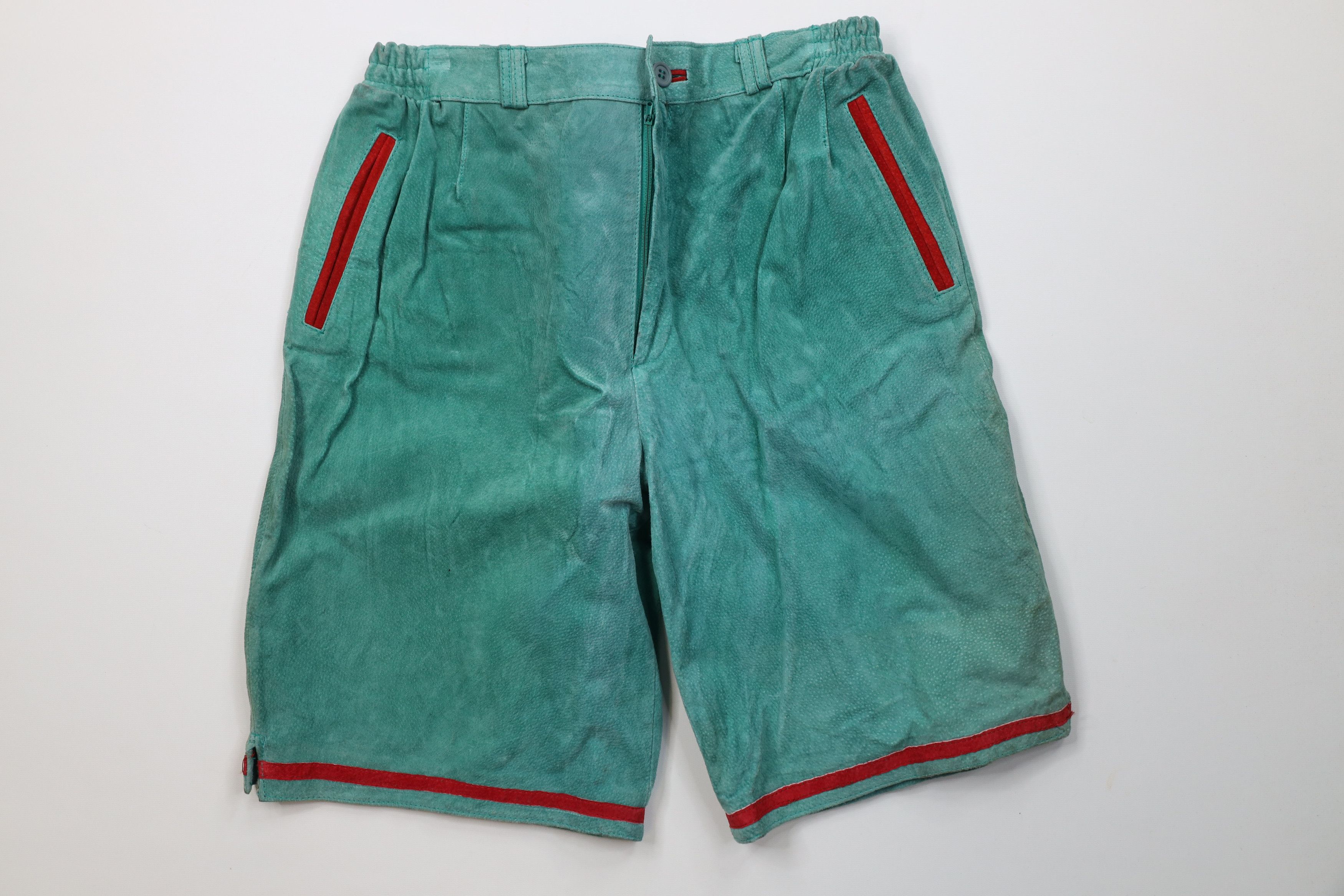 Vintage Vintage 90s Streetwear Suede Leather Shorts Green Red Size US 32 / EU 48 - 1 Thumbnail