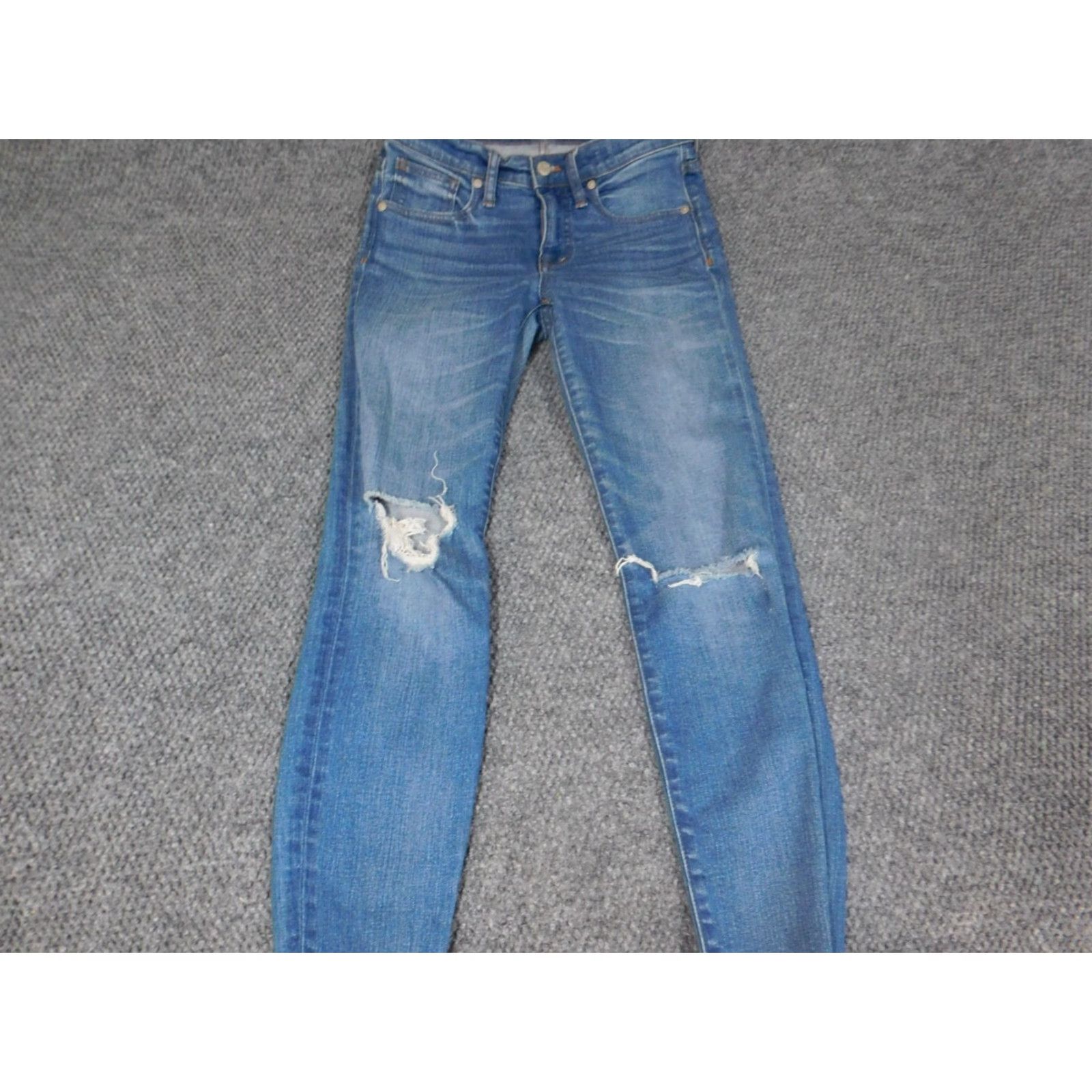 Madewell Madewell Jeans Womens 26 Slim Skinny Denim Blue Distressed Zip Inseam 26 Modern Designer Pockets Jeans Womens Menus? Size 26" / US 2 / IT 38 - 2 Thumbnail