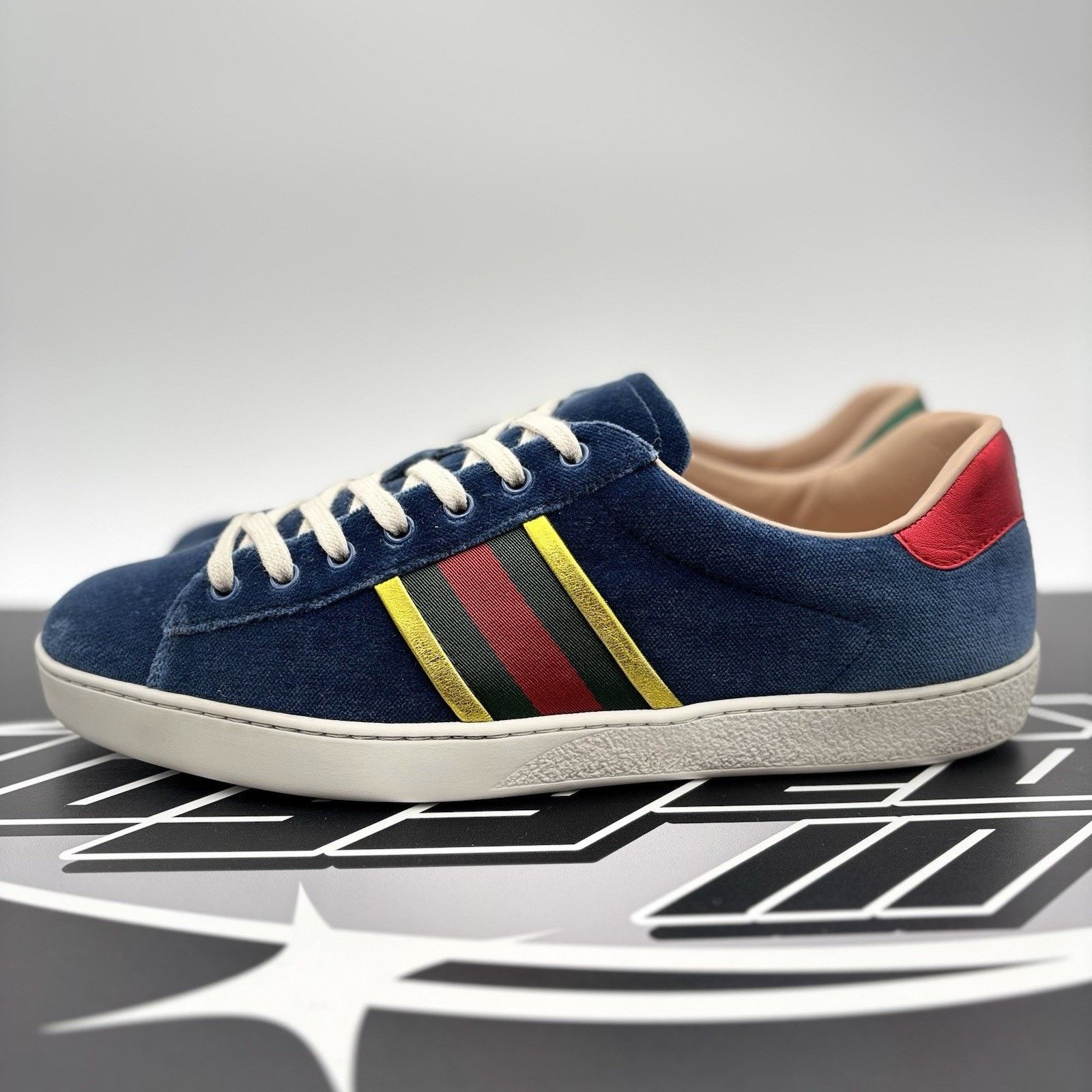 Gucci Gucci Ace ‘ Velvet Blue ‘ | GOOD CONDITION! Size US 9.5 / EU 42-43 - 1 Thumbnail
