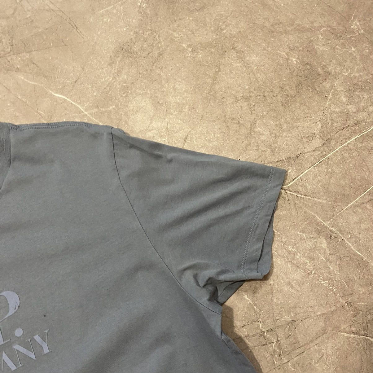 C.P. Company C.P. COMPANY TEE CENTER LOGO Size US L / EU 52-54 / 3 - 4 Thumbnail