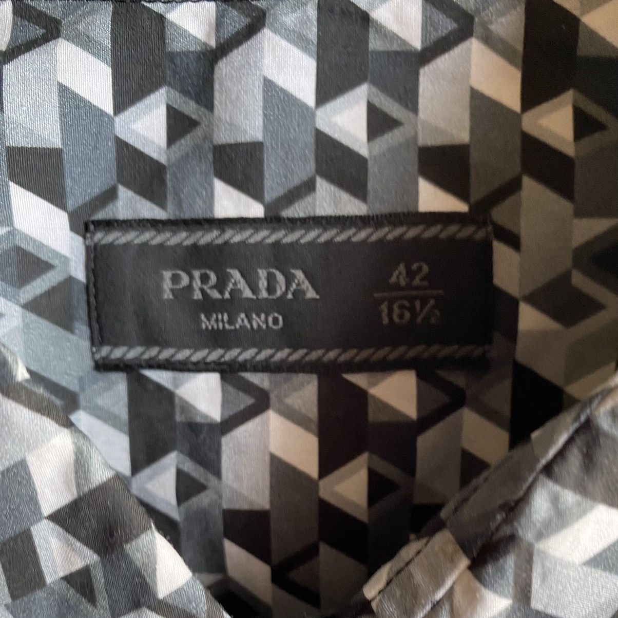 Prada Fall 2017 Geometric Print Shirt Size US M / EU 48-50 / 2 - 4 Thumbnail