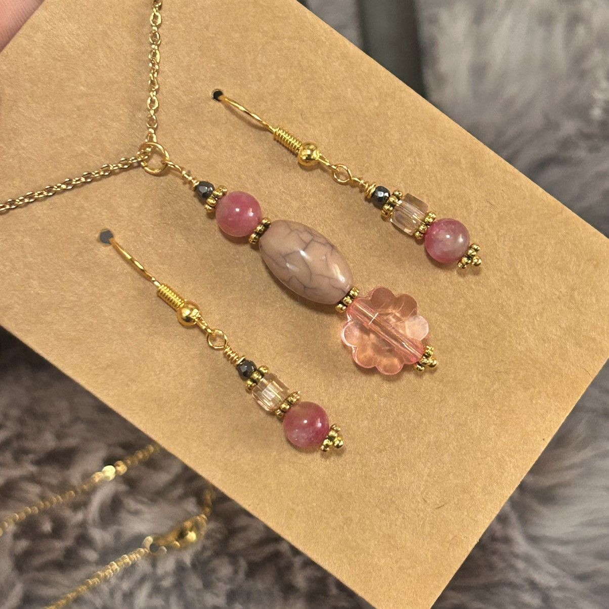 Handmade Handcrafted genuine magnesite elbaite hematite necklace set Size ONE SIZE - 1 Thumbnail