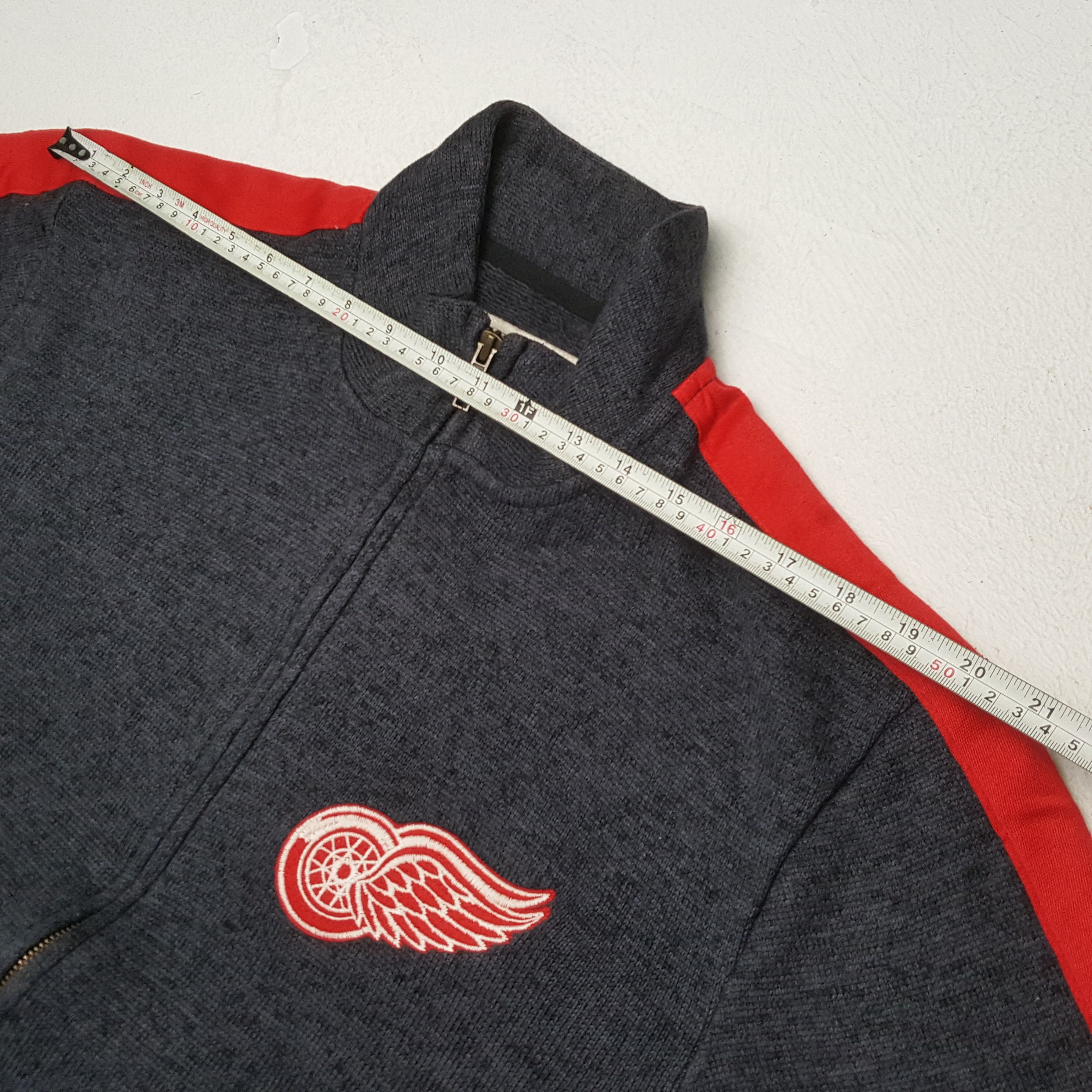 NHL × Vintage Vintage CCM Detroit Red Wings NHL Team Sweater Jacket Size US L / EU 52-54 / 3 - 5 Thumbnail