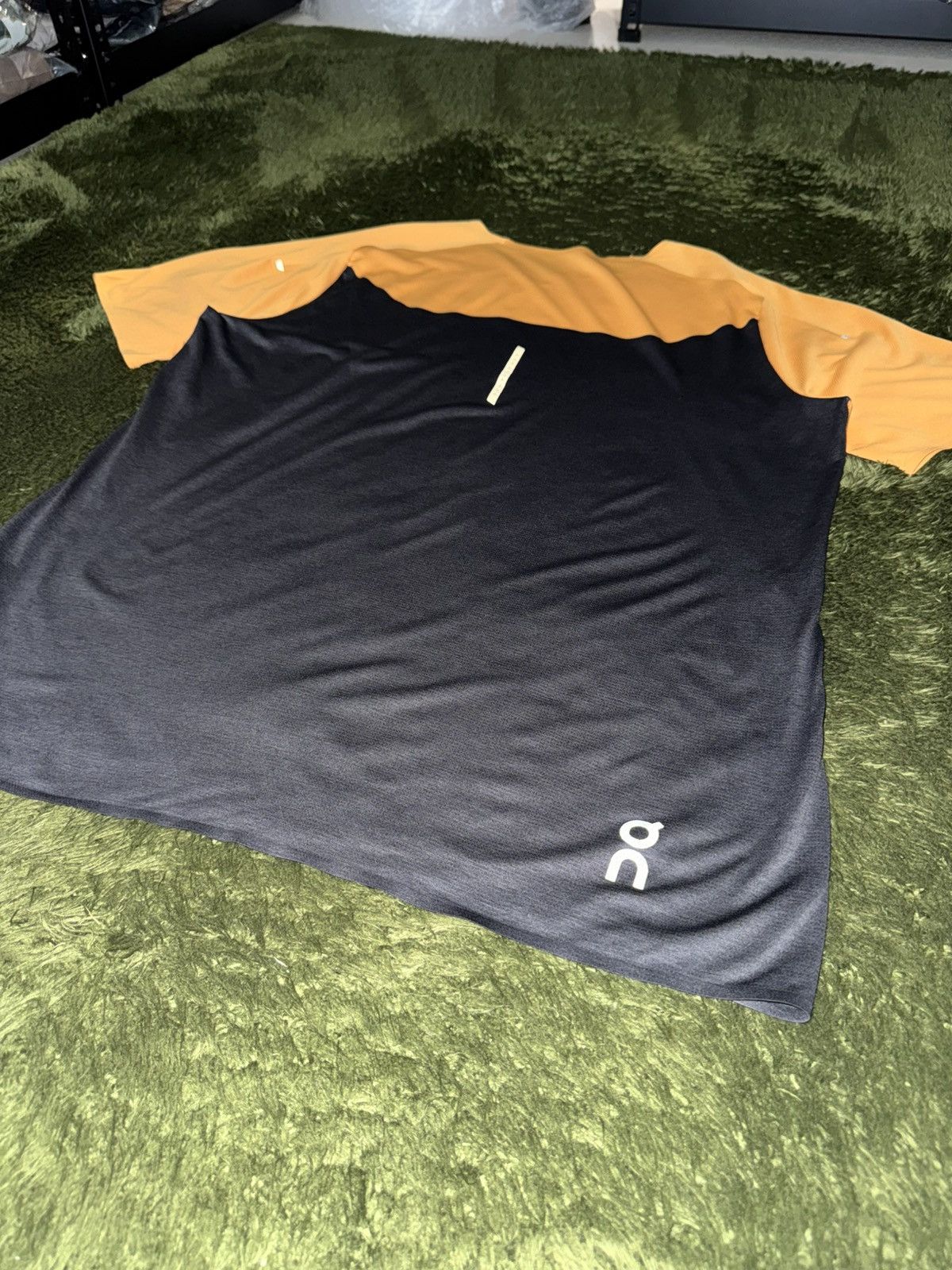 On [L] On Running Performance Reflective T-Shirt Orange Size US L / EU 52-54 / 3 - 11 Thumbnail