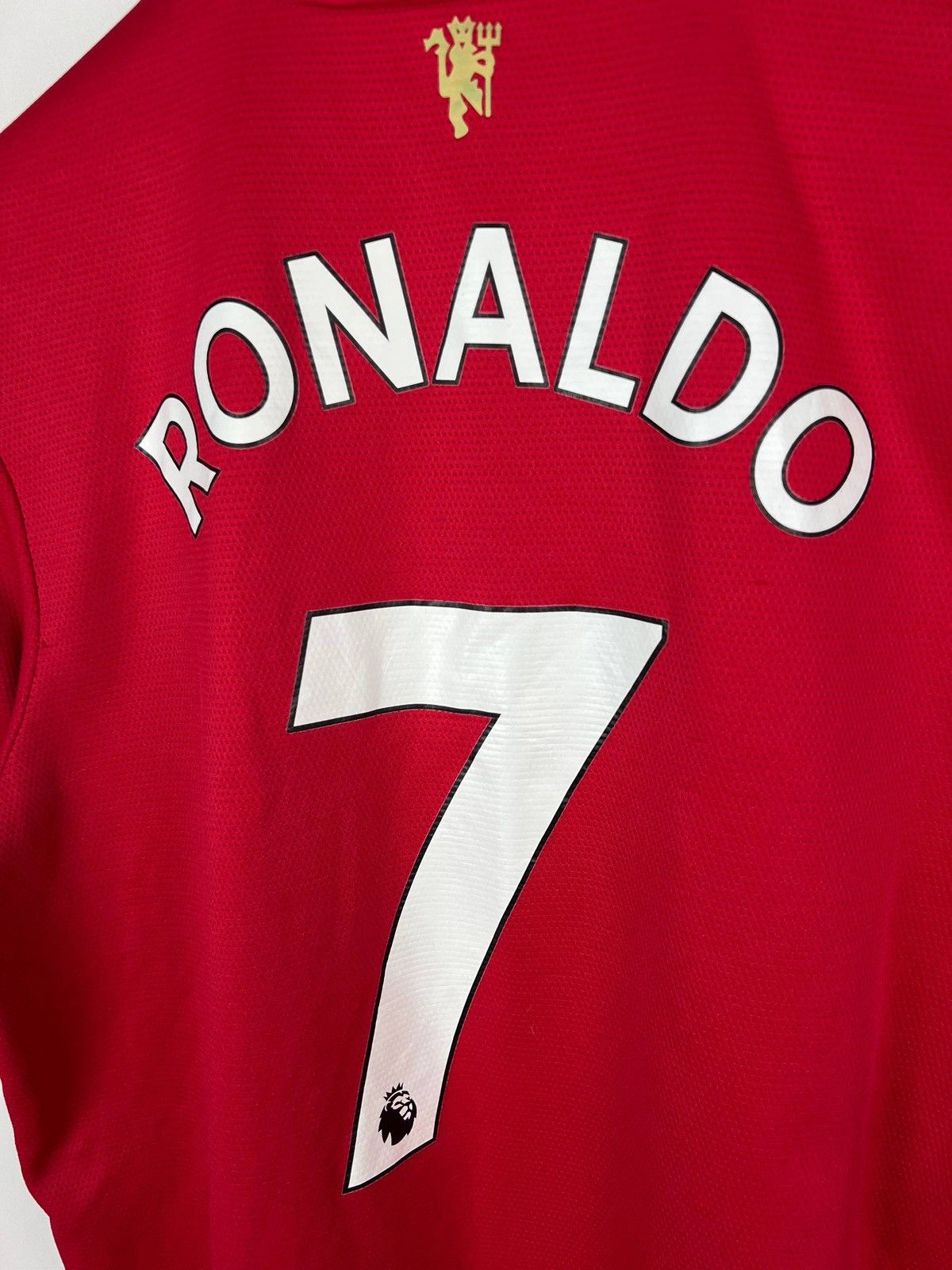 Other Manchester United Ronaldo 7 2021 jersey t-shirts size L Size US L / EU 52-54 / 3 - 8 Thumbnail