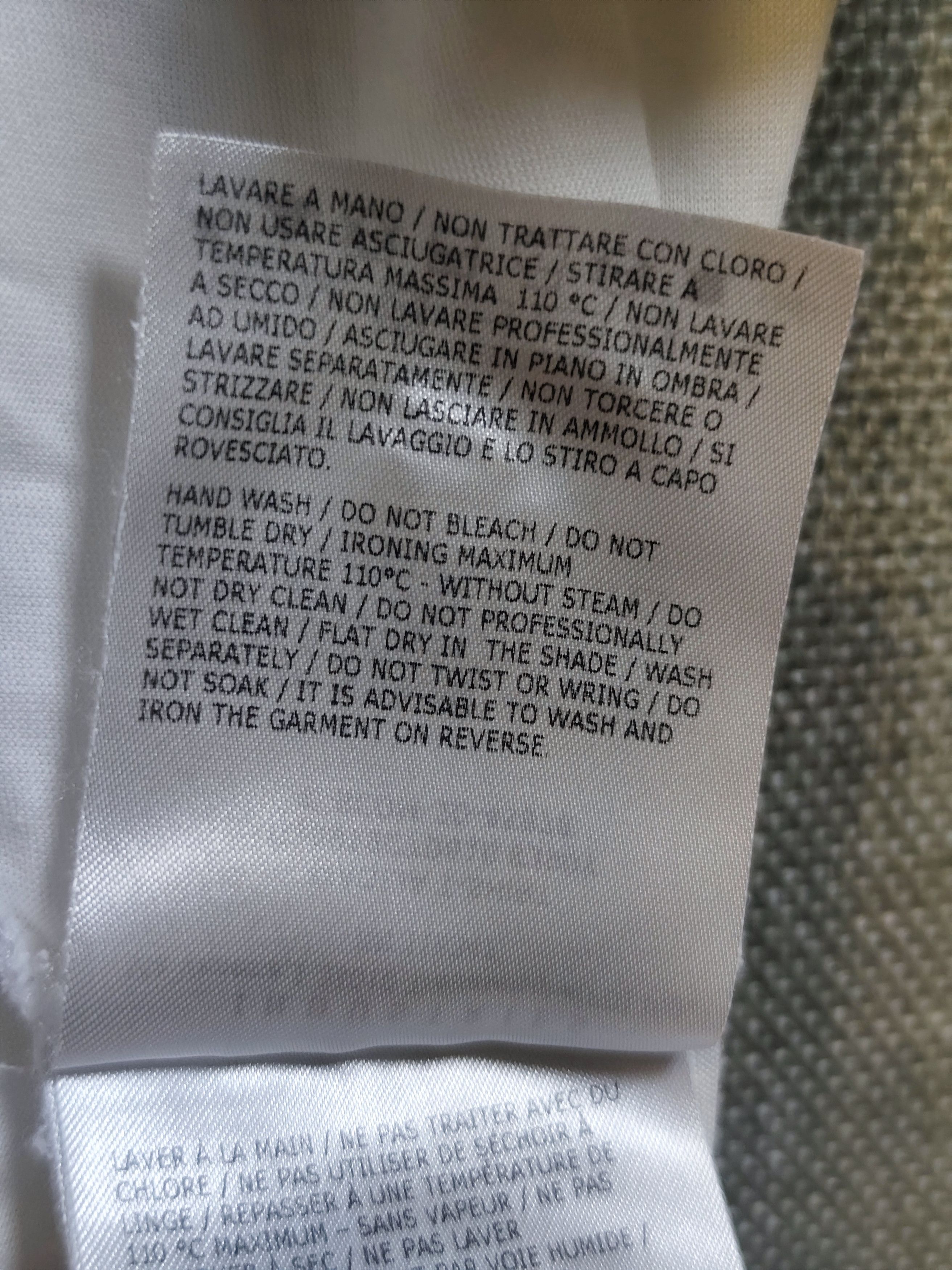 Moncler MONCLER "Love Summer" Logo Graphic T-Shirt White Size US L / EU 52-54 / 3 - 7 Thumbnail