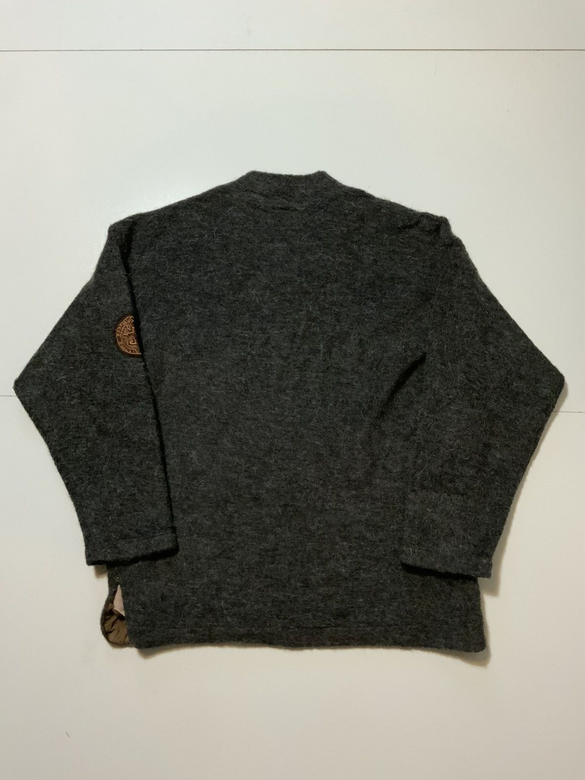 Gianfranco Ferre Vintage Ferre Italy Fuzzy Wool Henley Pullover Sweater Size US M / EU 48-50 / 2 - 2 Thumbnail