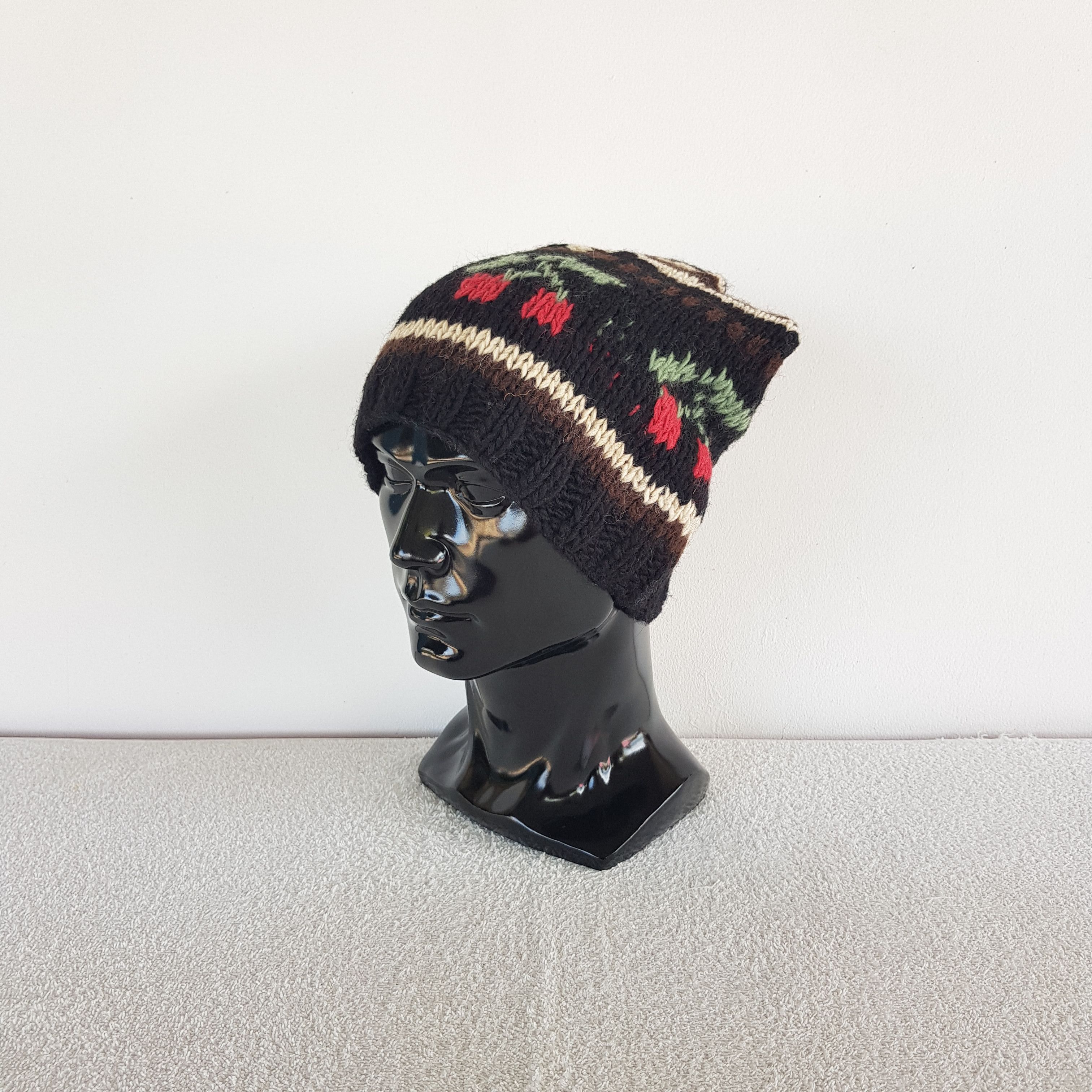 Japanese Brand Vintage Nice Beanie Crochet Wool Snow Caps Hats Size ONE SIZE - 1 Thumbnail