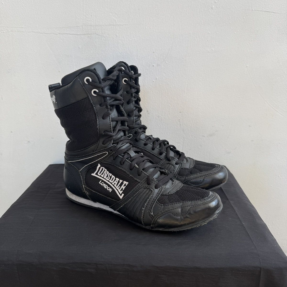 Lonsdale Lonsdale black high lace up boxing wrestling boots Size US 7.5 / IT 37.5 - 2 Thumbnail