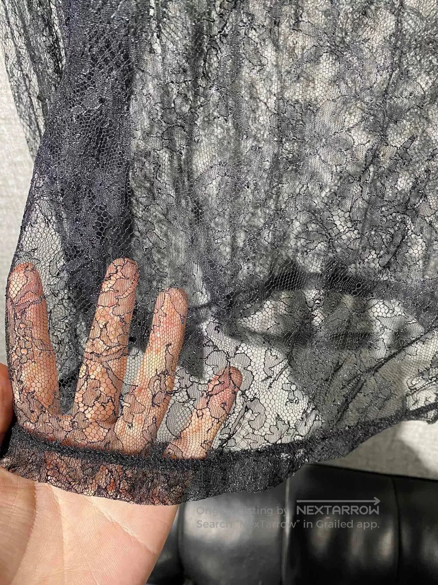Givenchy givenchy women's lace top. Size S / US 4 / IT 40 - 3 Thumbnail