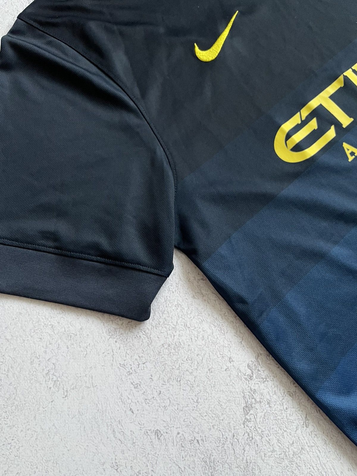 Nike Nike Manchester City 2014/2015 Away Soccer Jersey Kit L Size US L / EU 52-54 / 3 - 3 Thumbnail
