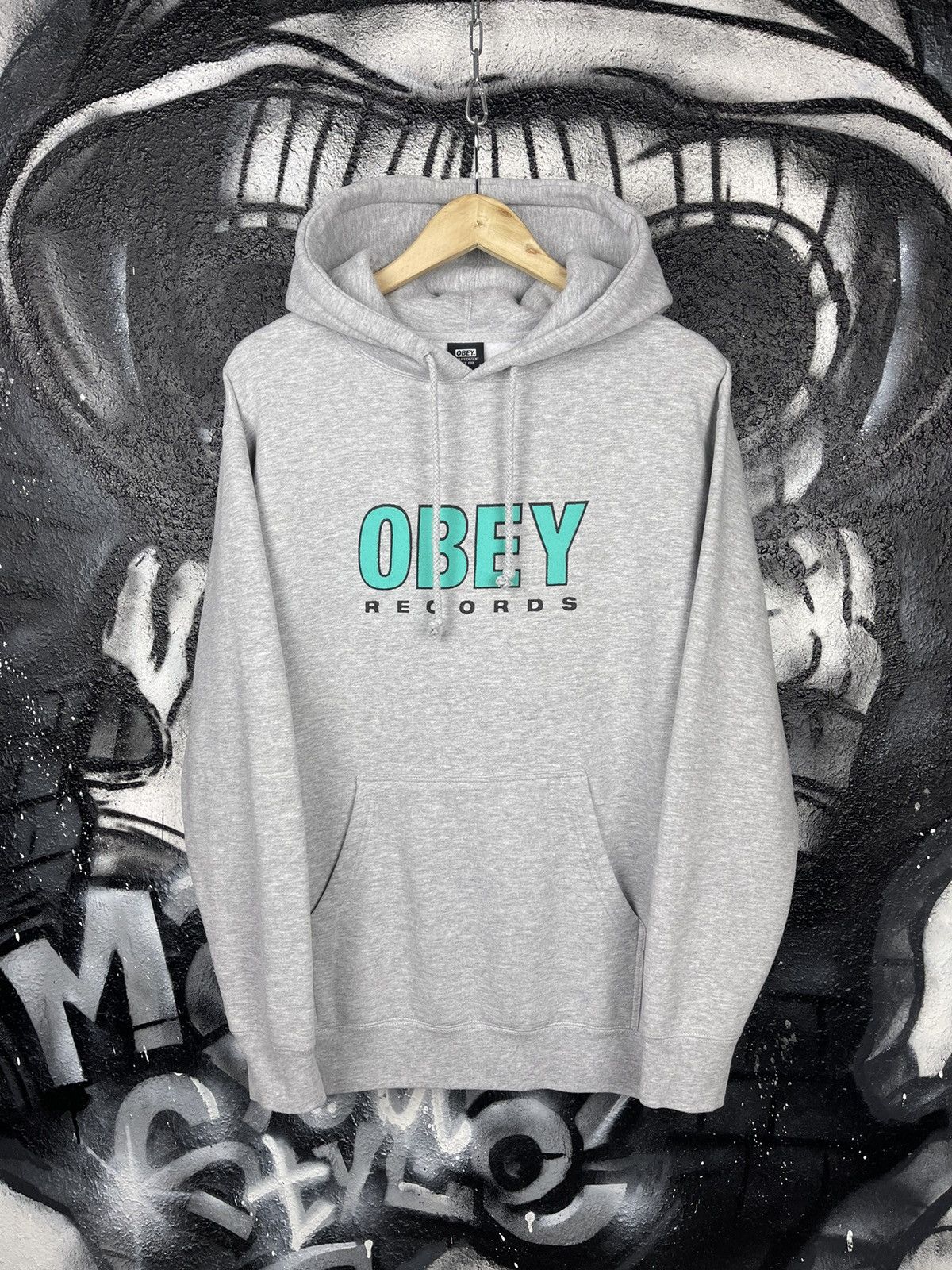 Obey OBEY Records Logo Hoodie Men’s Size M Size US M / EU 48-50 / 2 - 6 Thumbnail