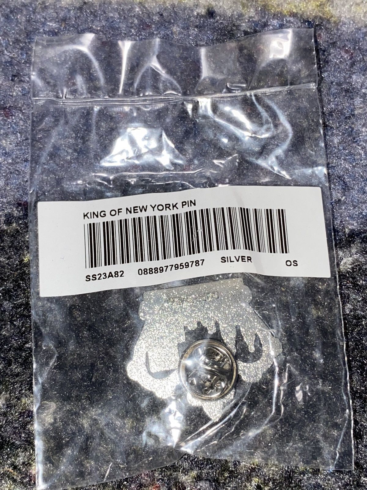 Supreme Supreme King of New York Pin Size ONE SIZE - 4 Thumbnail