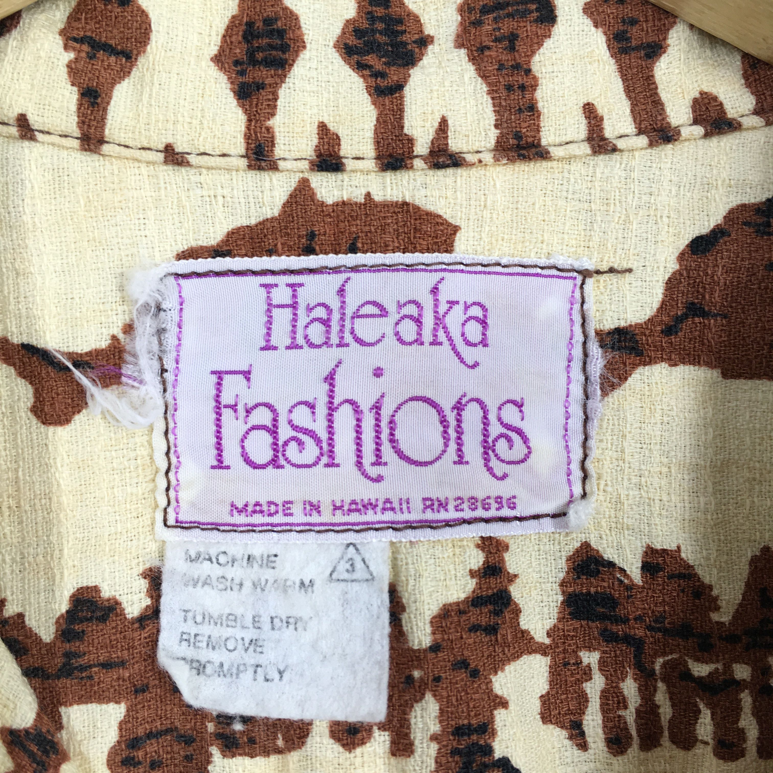 Vintage Vintage 70s Haleaka Hawaii Aloha Tropical Surf Shirts Large Size US L / EU 52-54 / 3 - 5 Thumbnail
