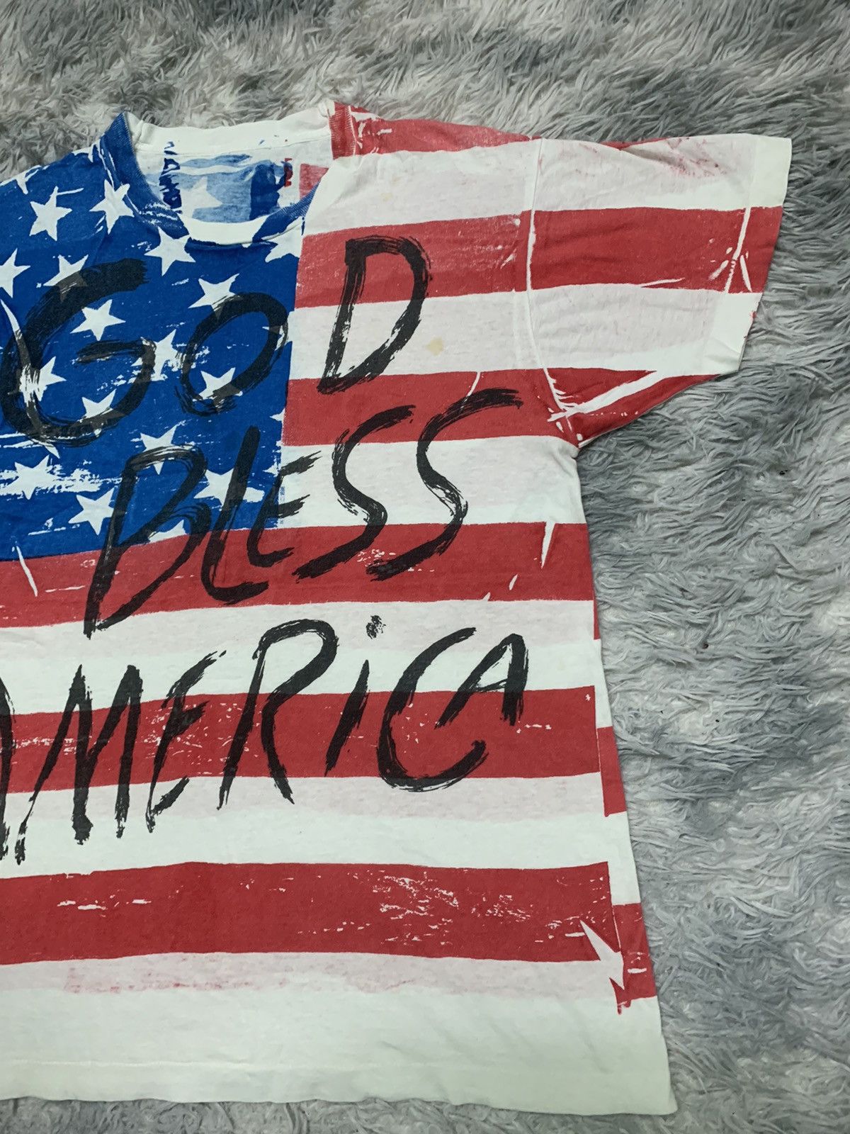 Vintage 80s GOD BLESS AMERICA FULLPRINT T SHIRT Size US L / EU 52-54 / 3 - 4 Thumbnail