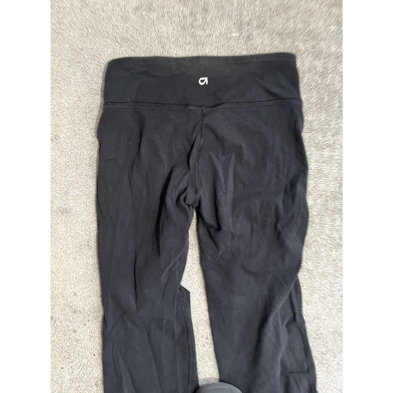 Gap GapFit Women's S Small Yoga Slim Boot Leggings - Black Size 28" / US 6 / IT 42 - 2 Thumbnail