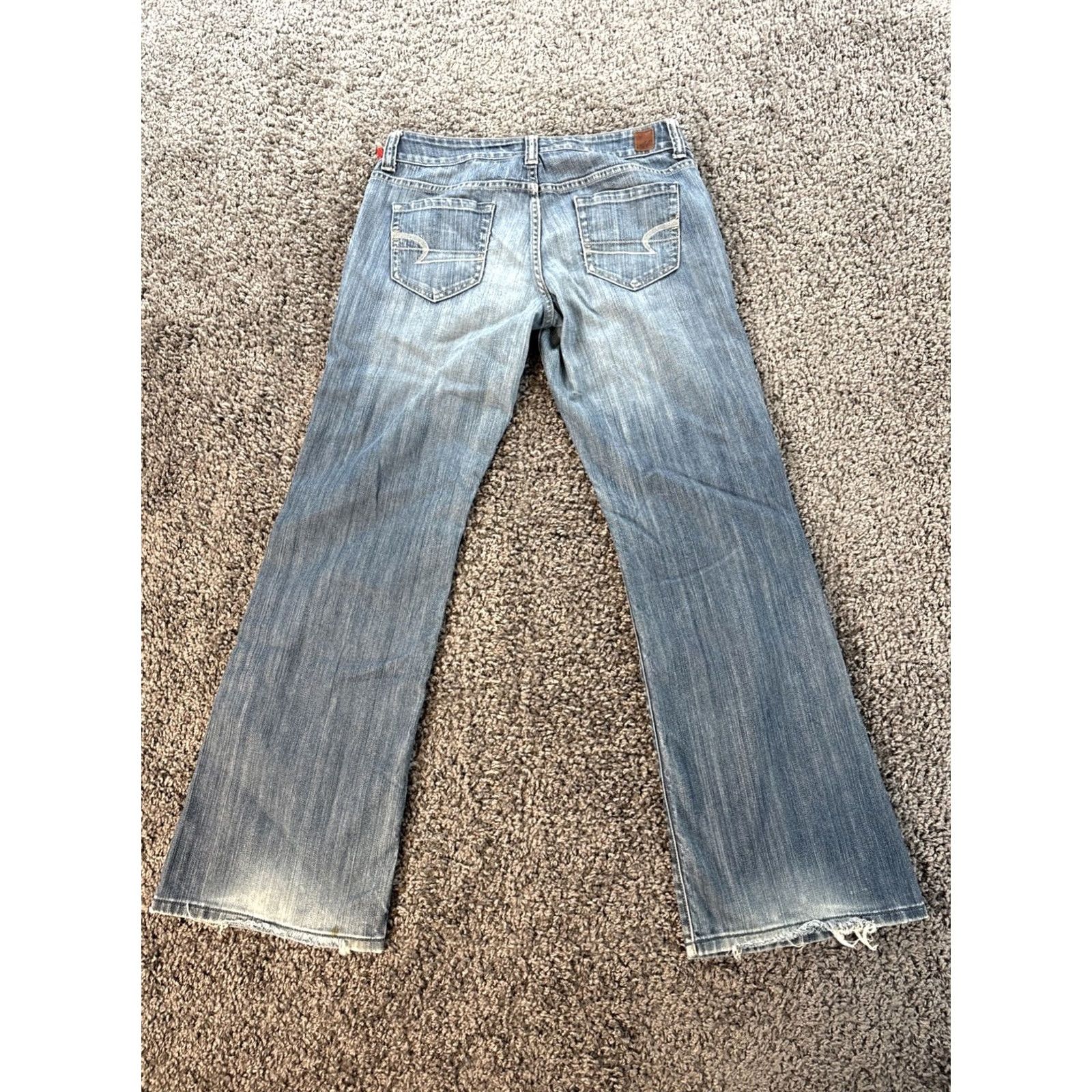 American Eagle Outfitters VINTAGE American Eagle Jeans Womens 30x31 Relaxed Bootcut Medium Wash Whiskered Size 30" / US 8 / IT 44 - 7 Thumbnail