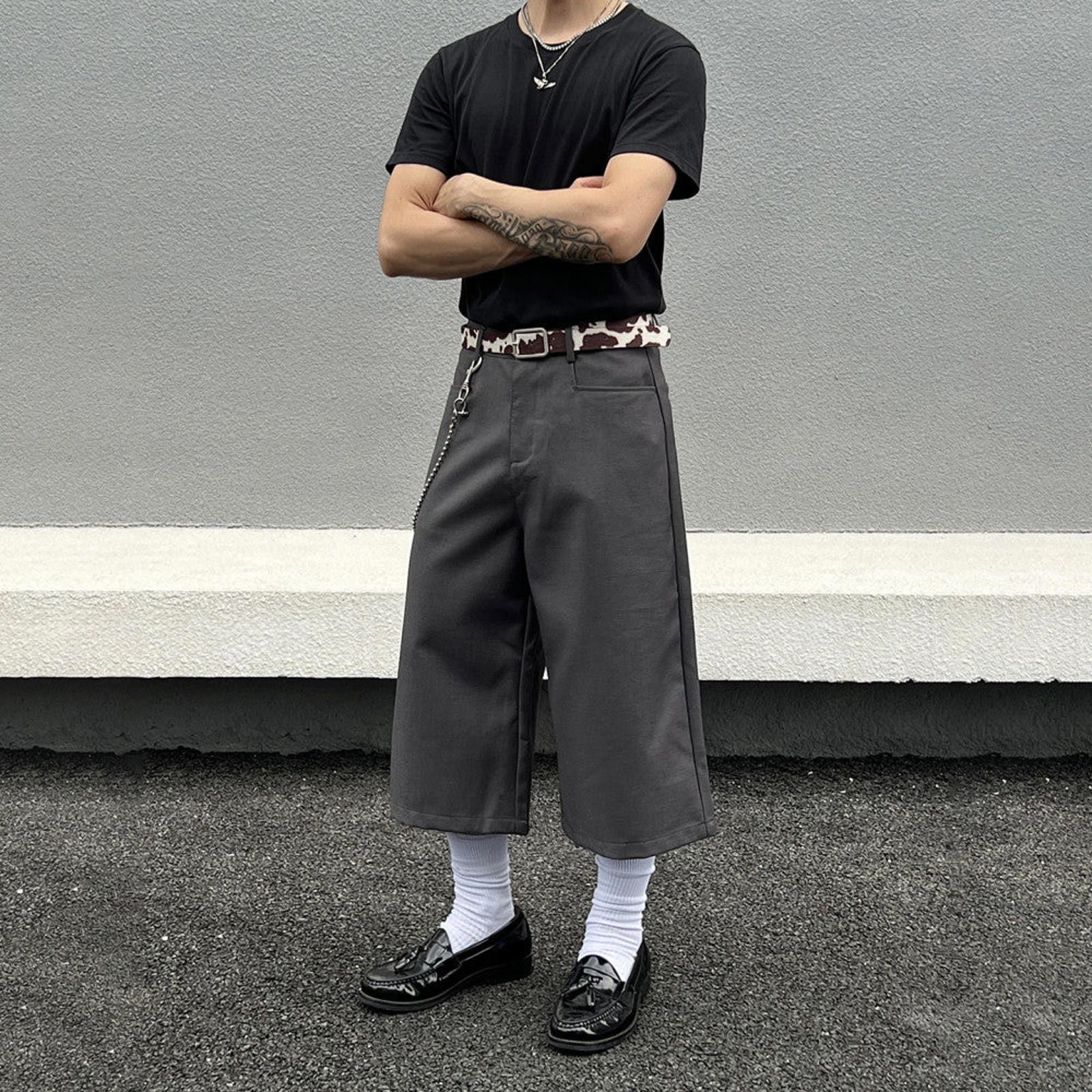 Vintage Gray Wide-Leg Long Shorts Size US 28 / EU 44 - 2 Thumbnail