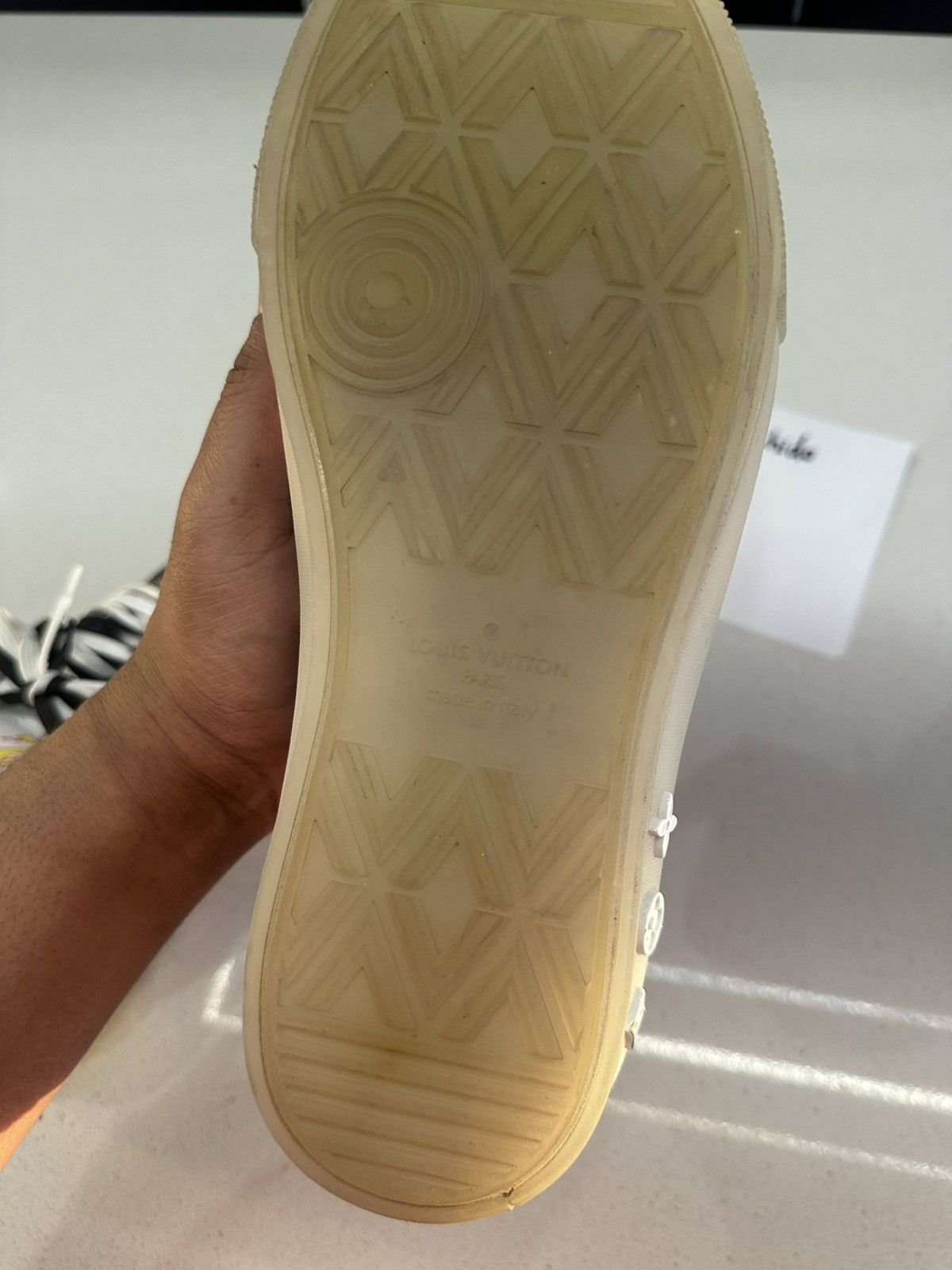 Louis Vuitton Louis Vuitton Ollie Sneaker (LV 7, fits like US8-9) Size US 9 / EU 42 - 6 Thumbnail