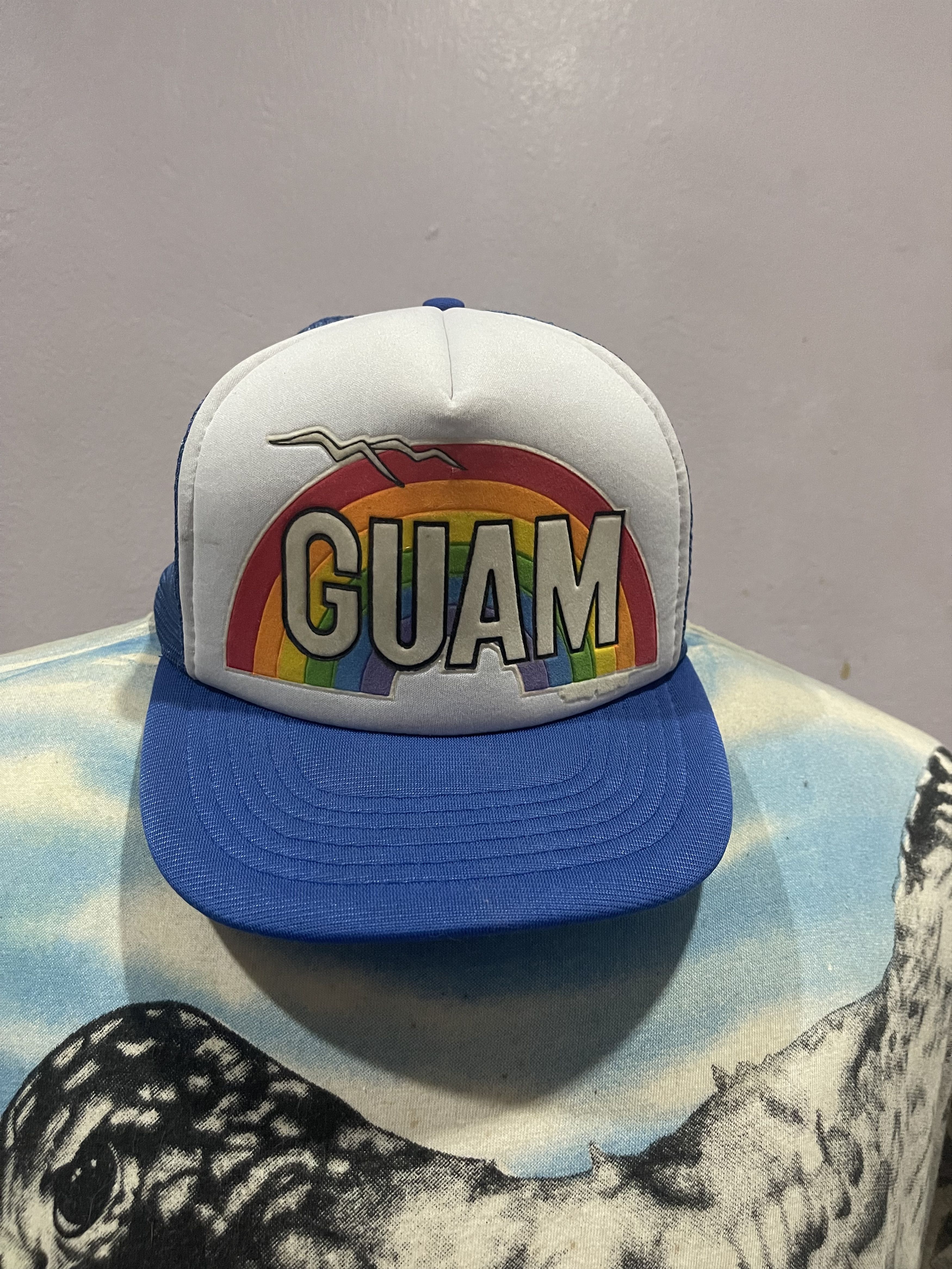 Vintage Vintage Guam Hawaii Rainbow 80s Trucker Cap Size ONE SIZE - 1 Thumbnail