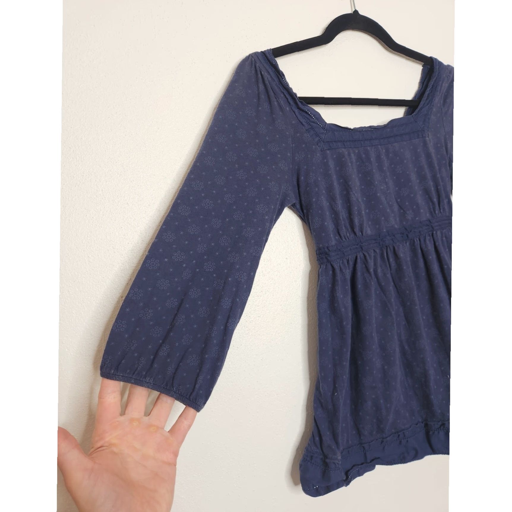 Vintage VINTAGE American Eagle T-Shirt Square Neck Tie Back Peplum Small Blue Floral Boho Y2K 90s Womens Small Blue Flowers Shirt Size S / US 4 / IT 40 - 4 Thumbnail