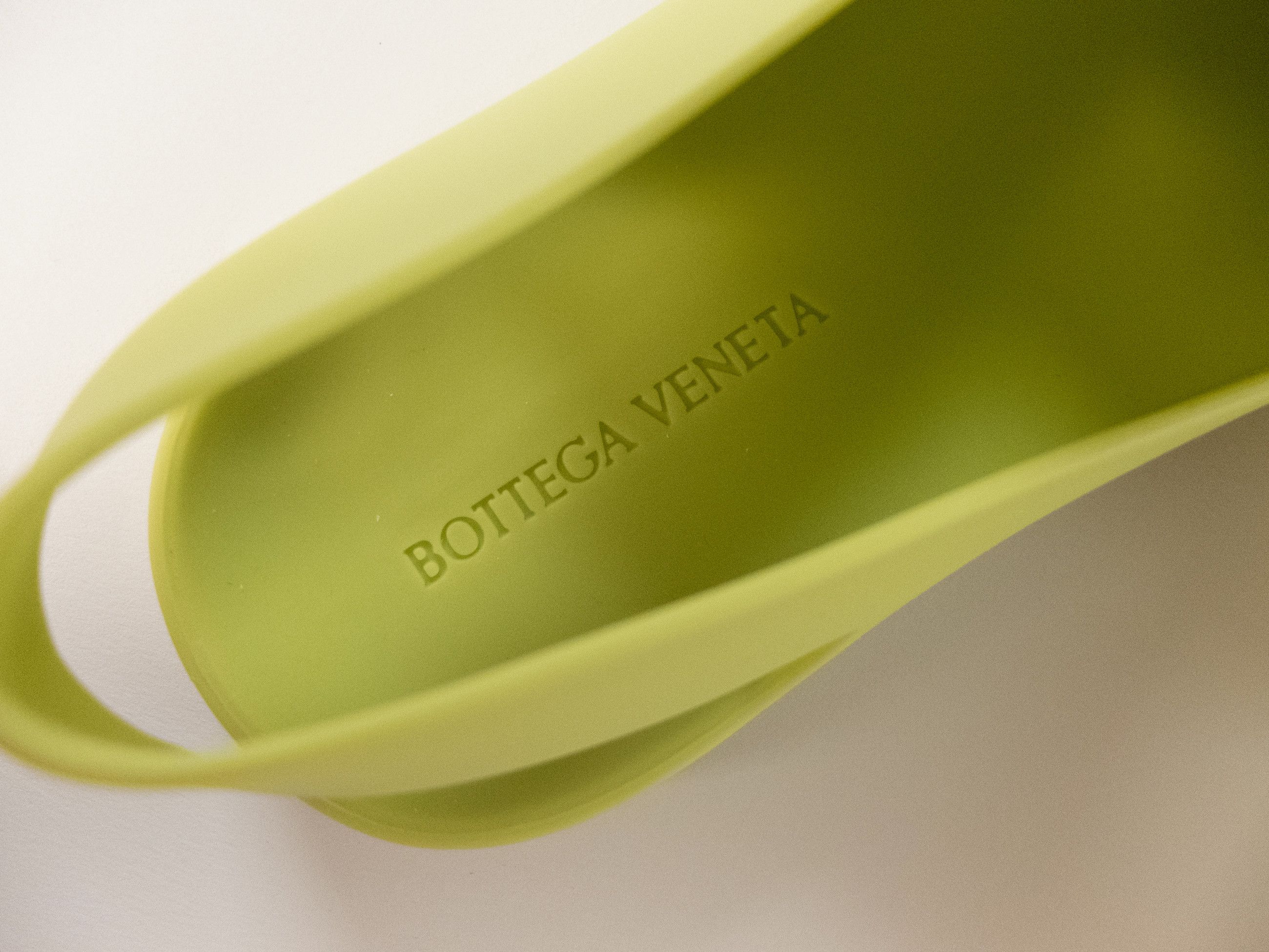 Bottega Veneta BOTTEGA VENETA Puddle green rubber slingback sandal shoes 10 Size US 10 / EU 43 - 6 Thumbnail