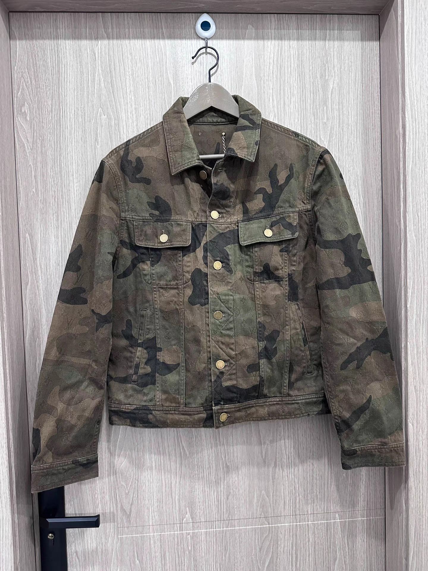 Louis Vuitton Green Camouflage Denim Jacket Size S Size US S / EU 44-46 / 1 - 1 Thumbnail