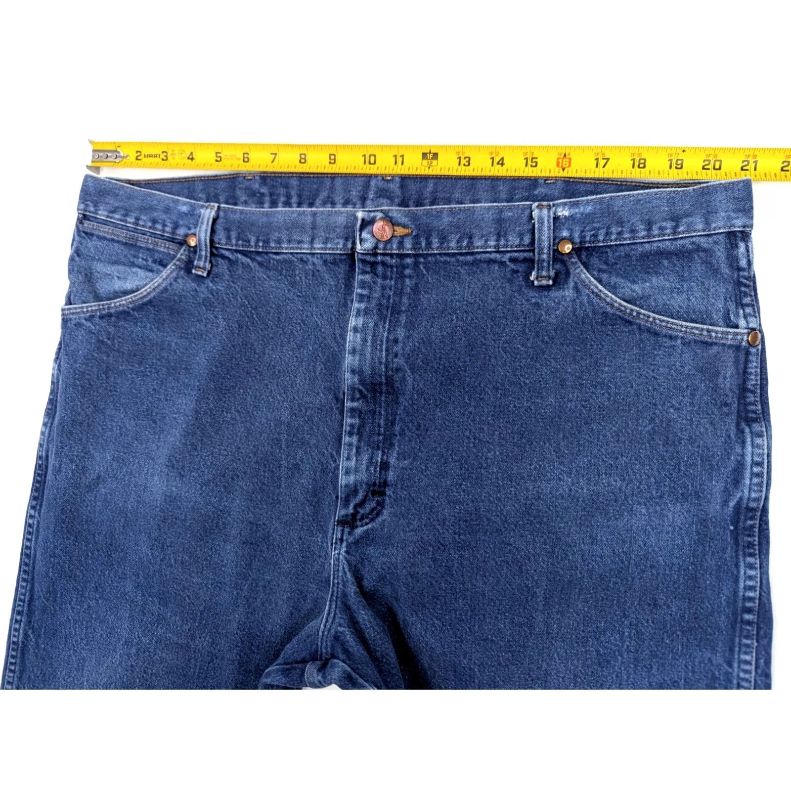 Wrangler Wrangler 13MWZ Cowboy Cut Original Fit Jeans Men 42x32 Blue Denim Regular 5-Pocket Wrangler Cowboy Cut Men Jeans 42 Extended Listing Size US 42 / EU 58 - 5 Thumbnail