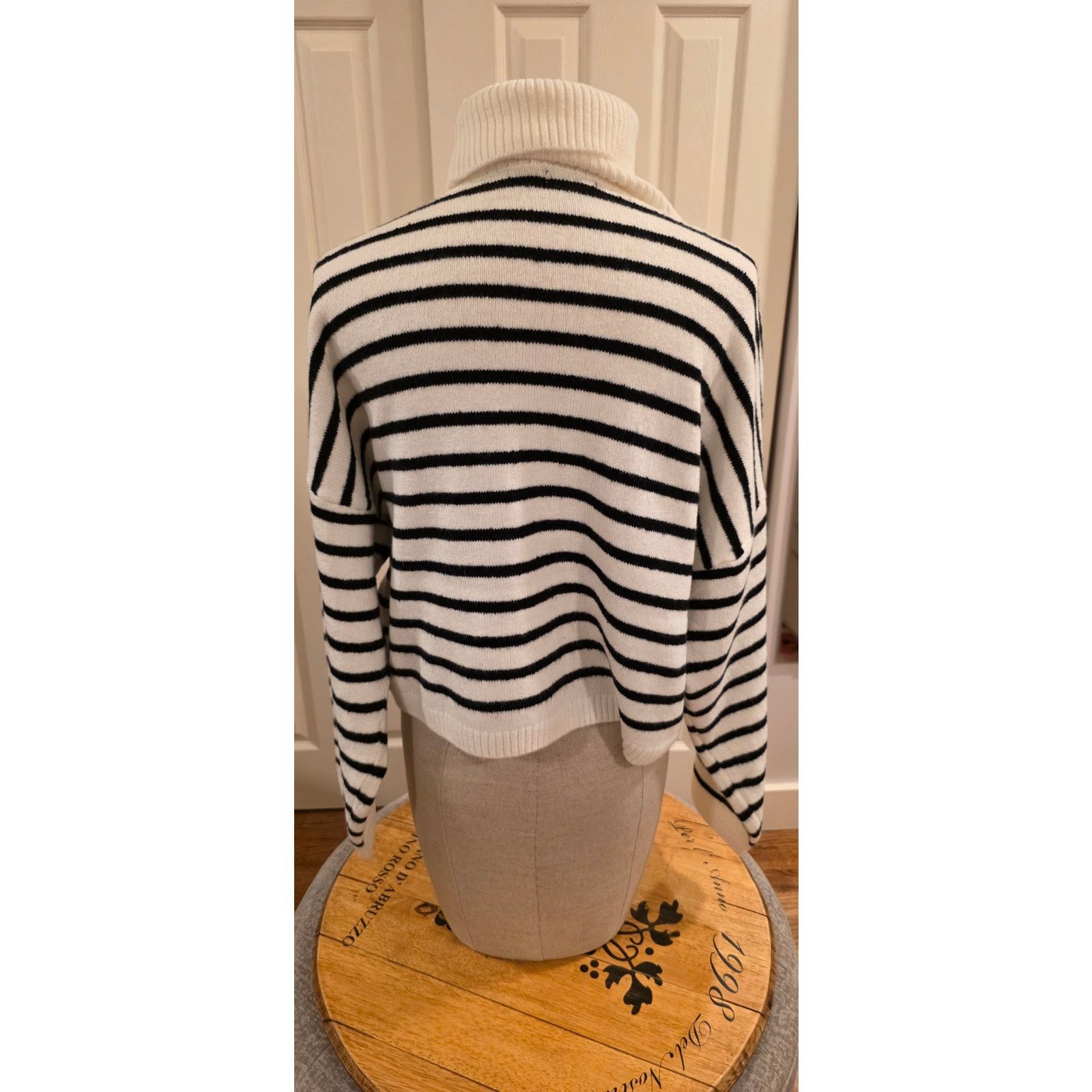 Nordstrom Nordstrom Halogen Striped Sequin Turtleneck NWT Size L Size L / US 10 / IT 46 - 2 Thumbnail